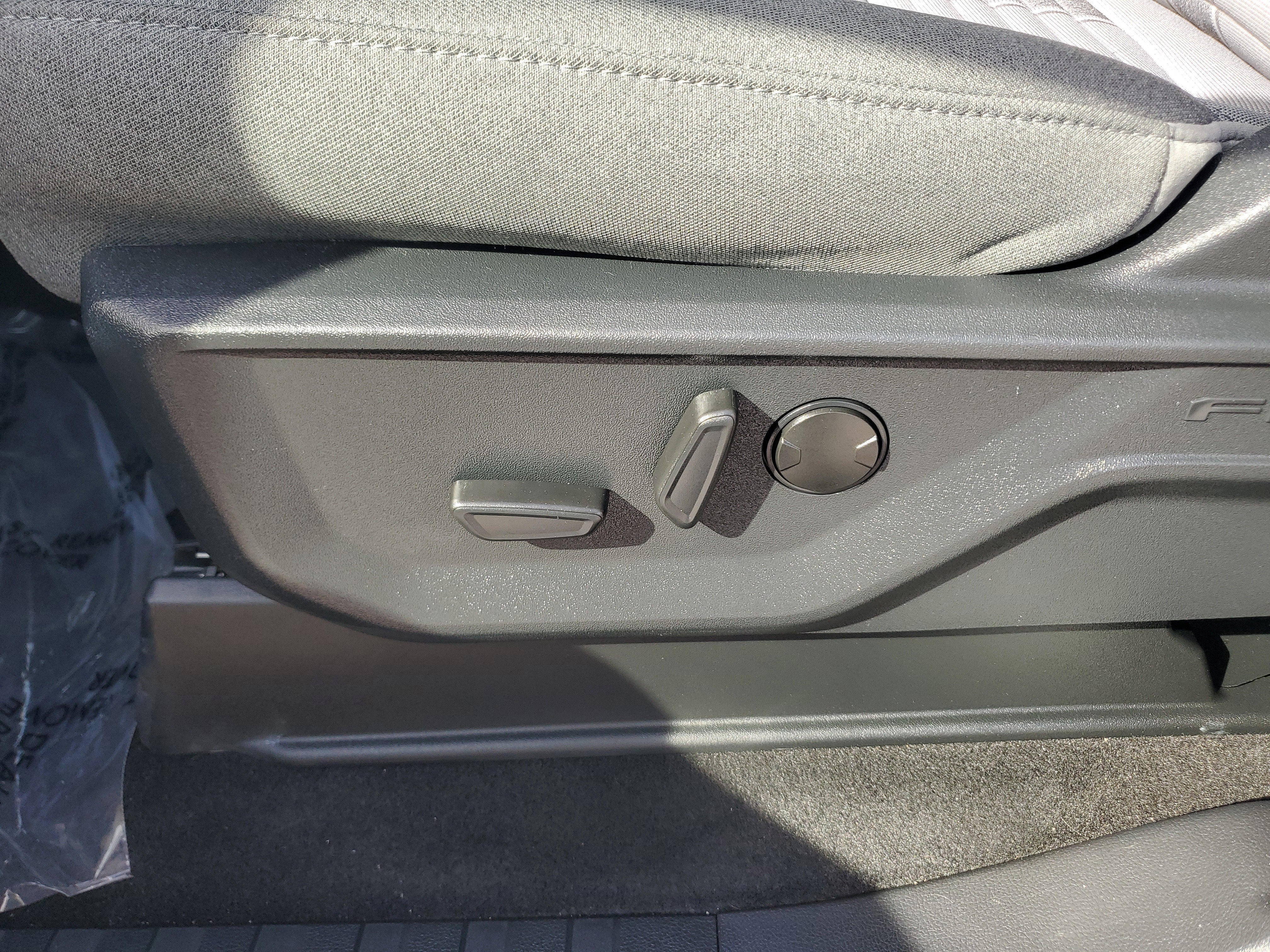 2024 Ford F-150 XLT 4WD