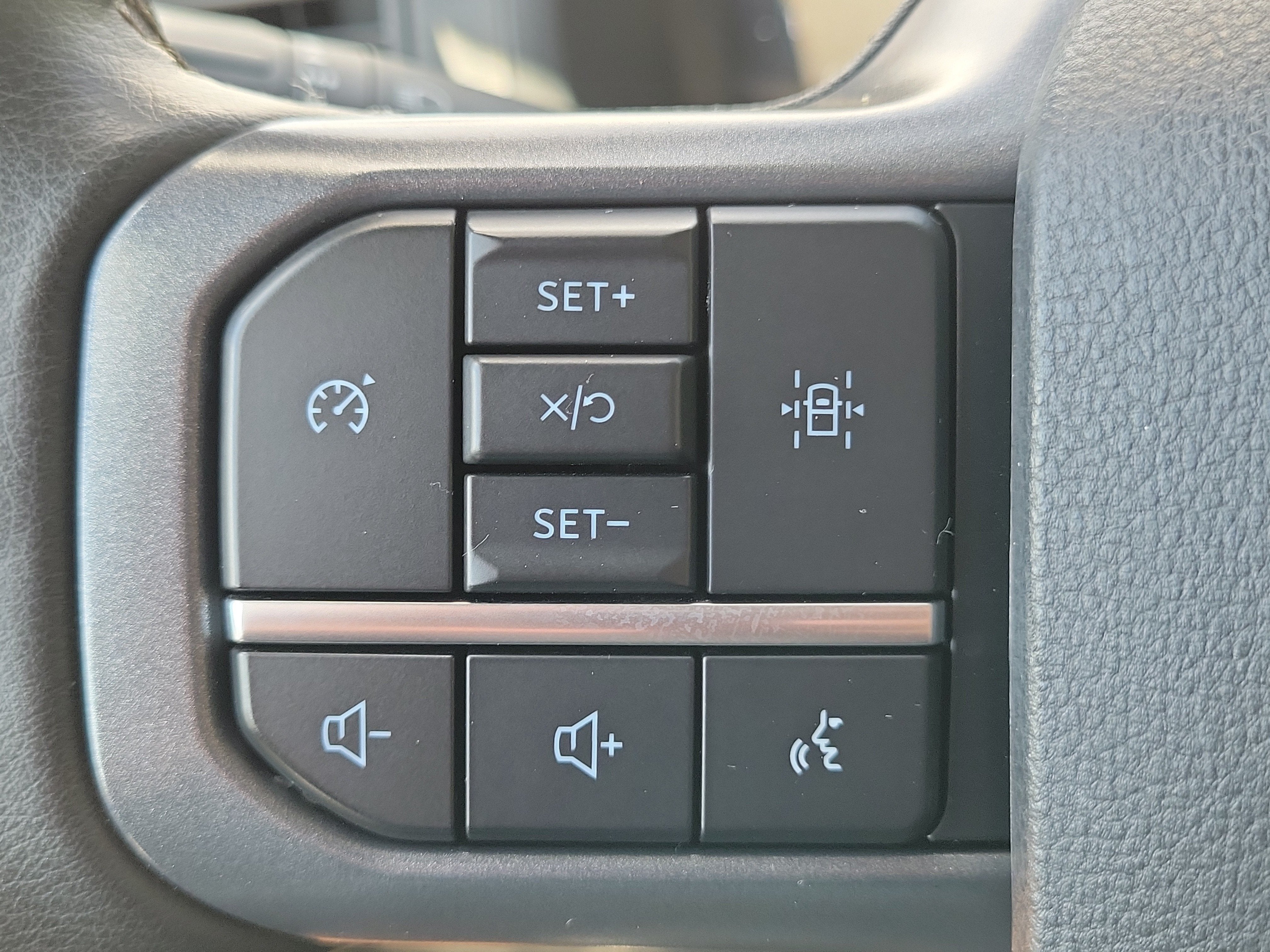 2024 Ford F-150 XLT 4WD