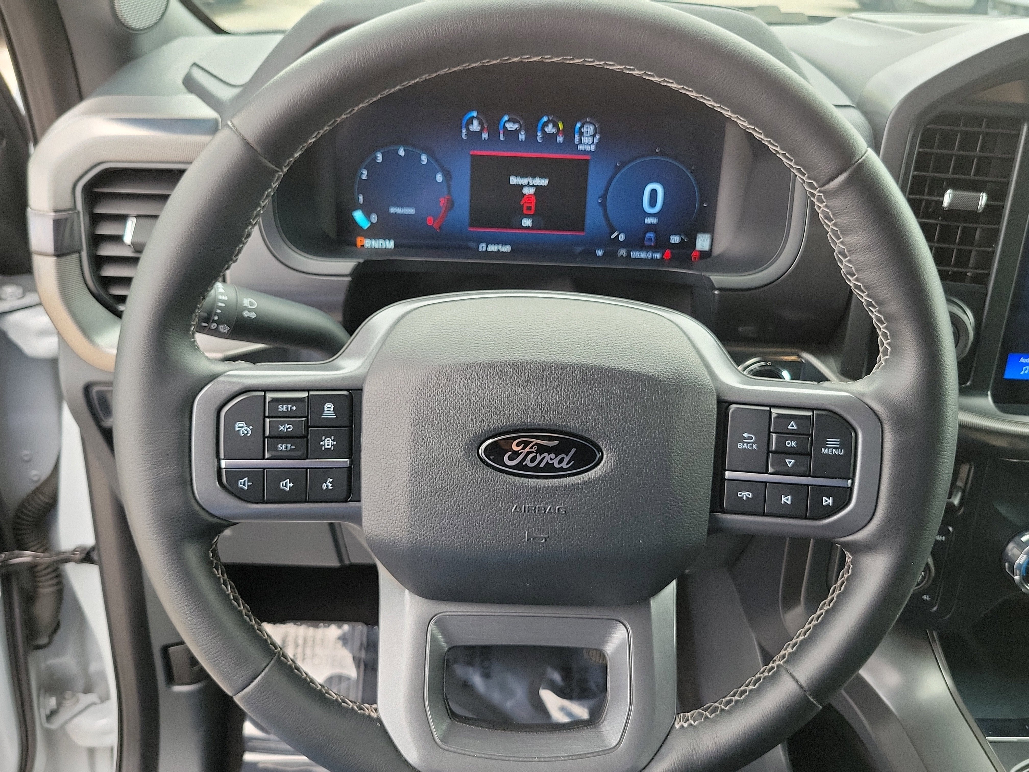 2025 Ford F-150 LARIAT 4WD
