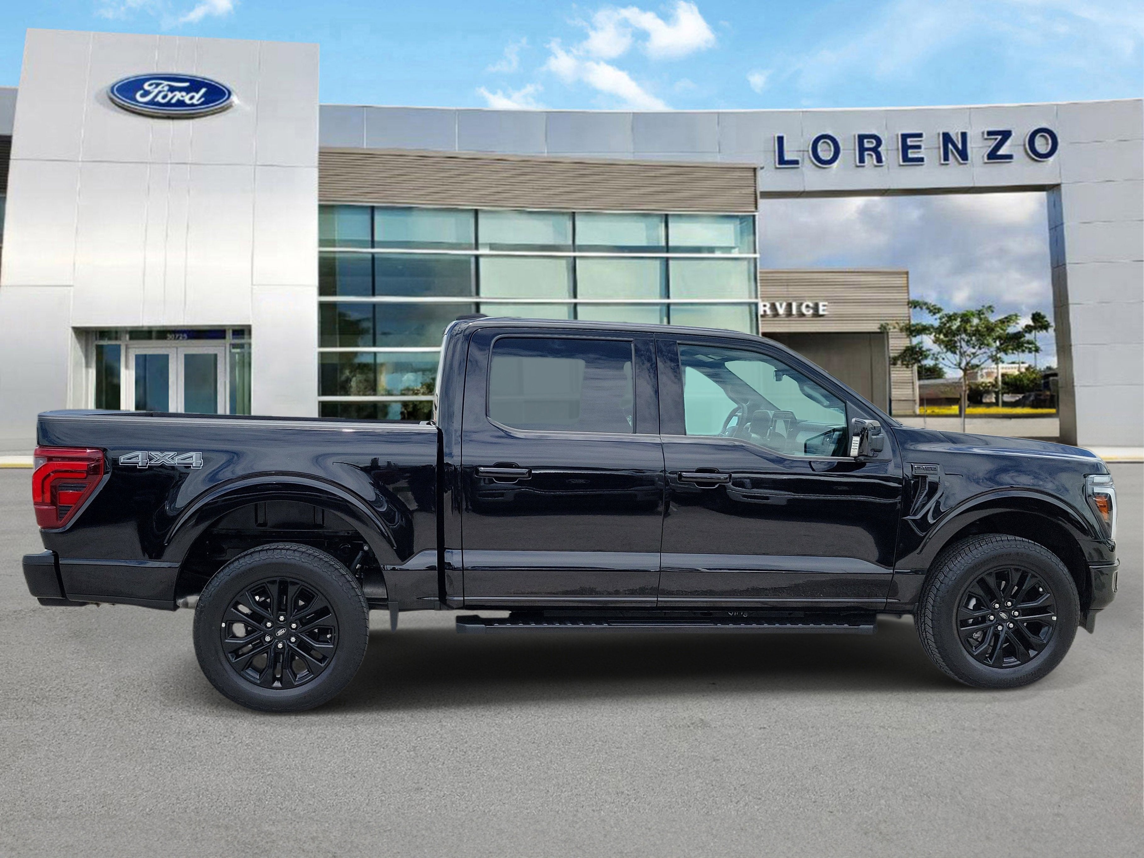 2025 Ford F-150 LARIAT 4WD