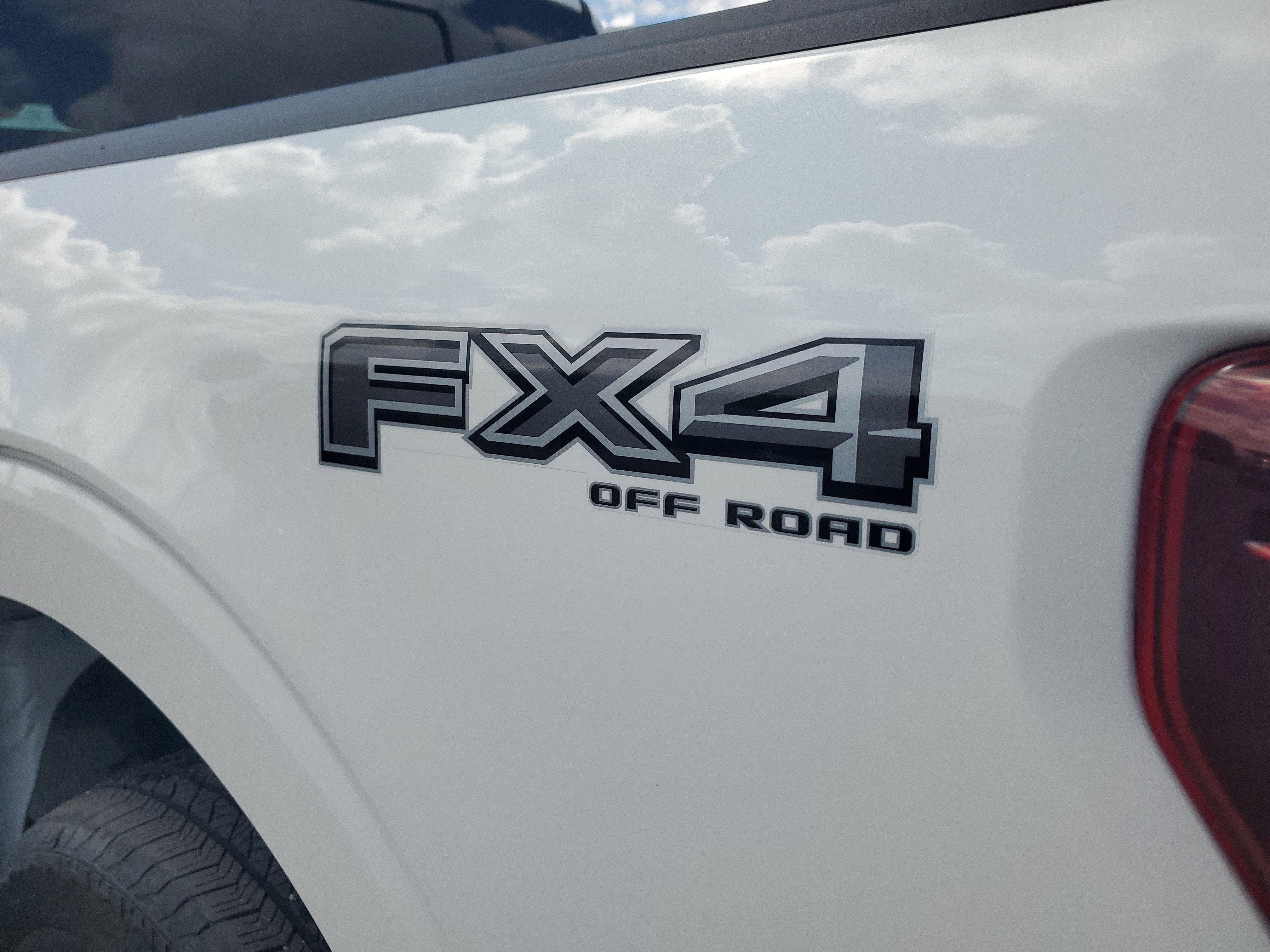 2024 Ford F-150 Platinum 4WD