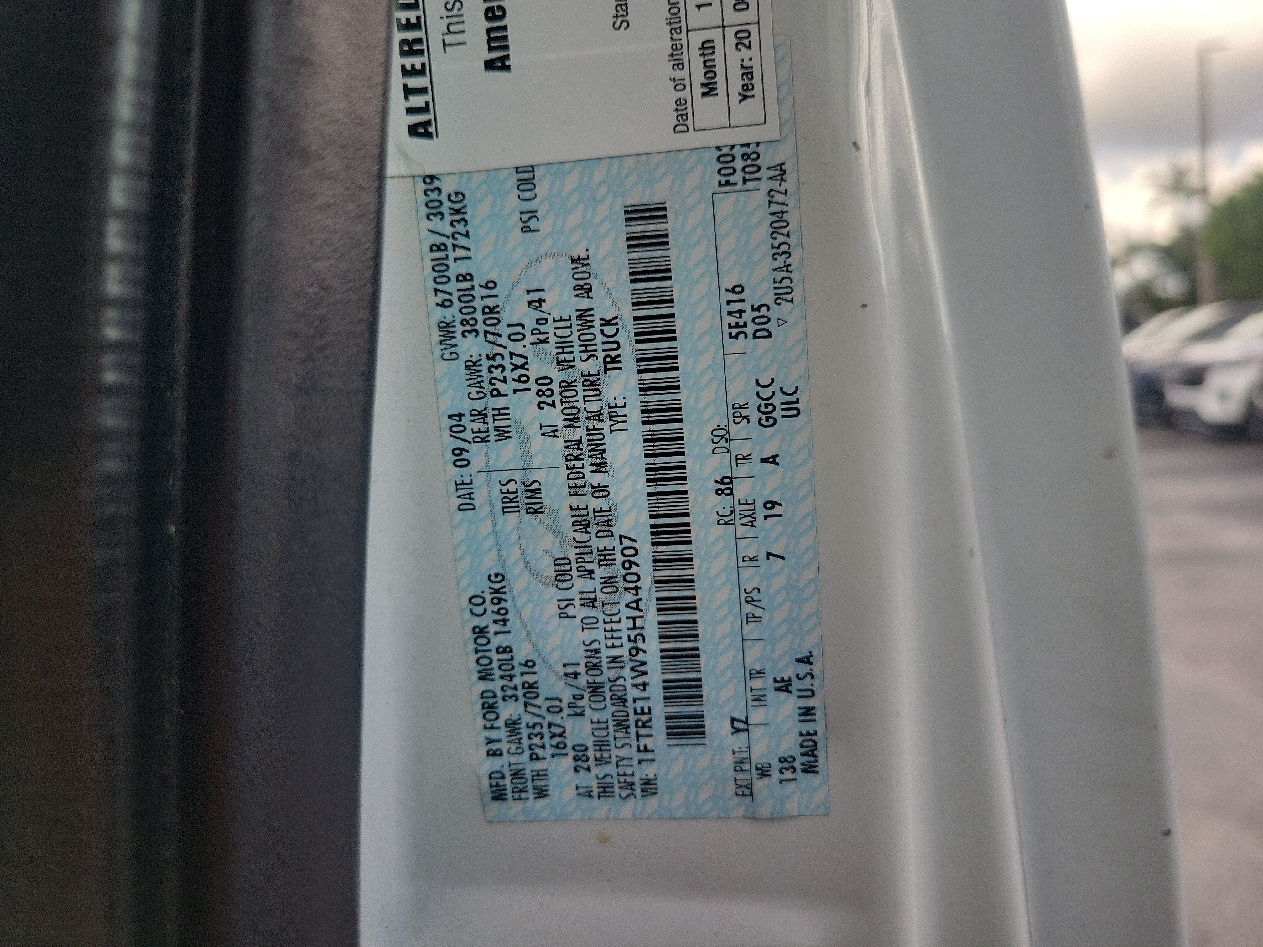 2005 Ford Econoline Cargo Van Base