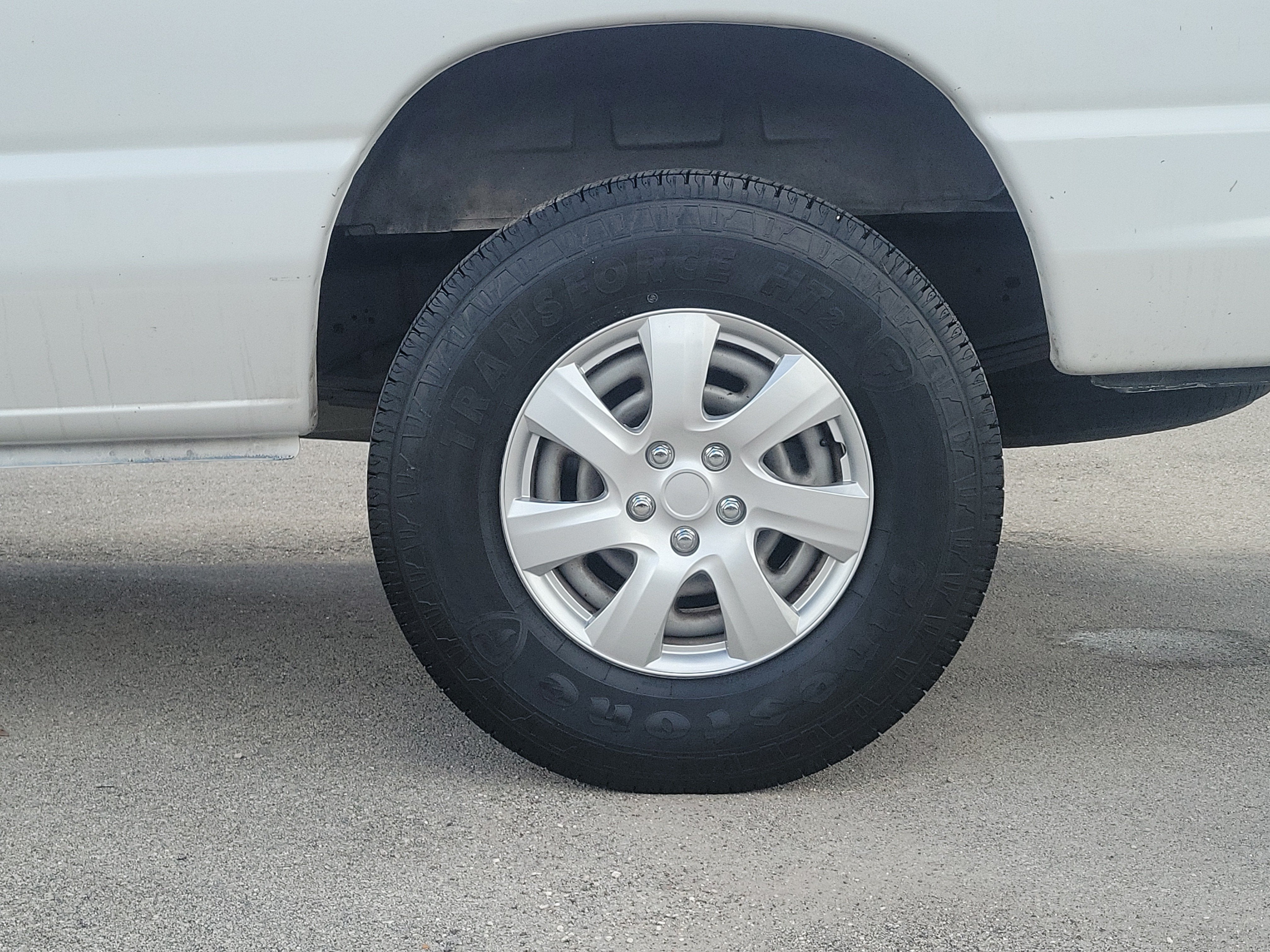 2005 Ford Econoline Cargo Van Base