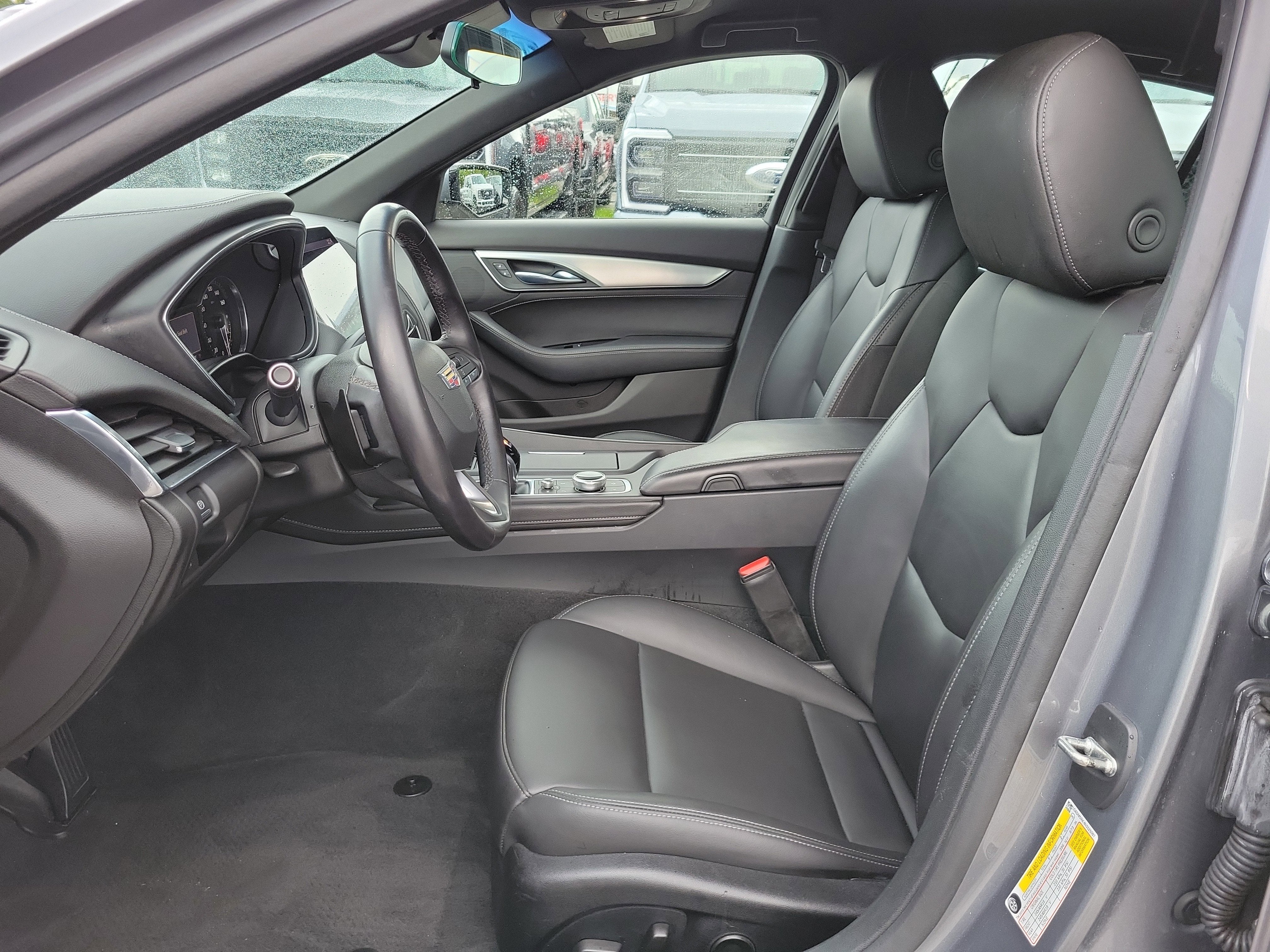 2022 Cadillac CT5 Luxury