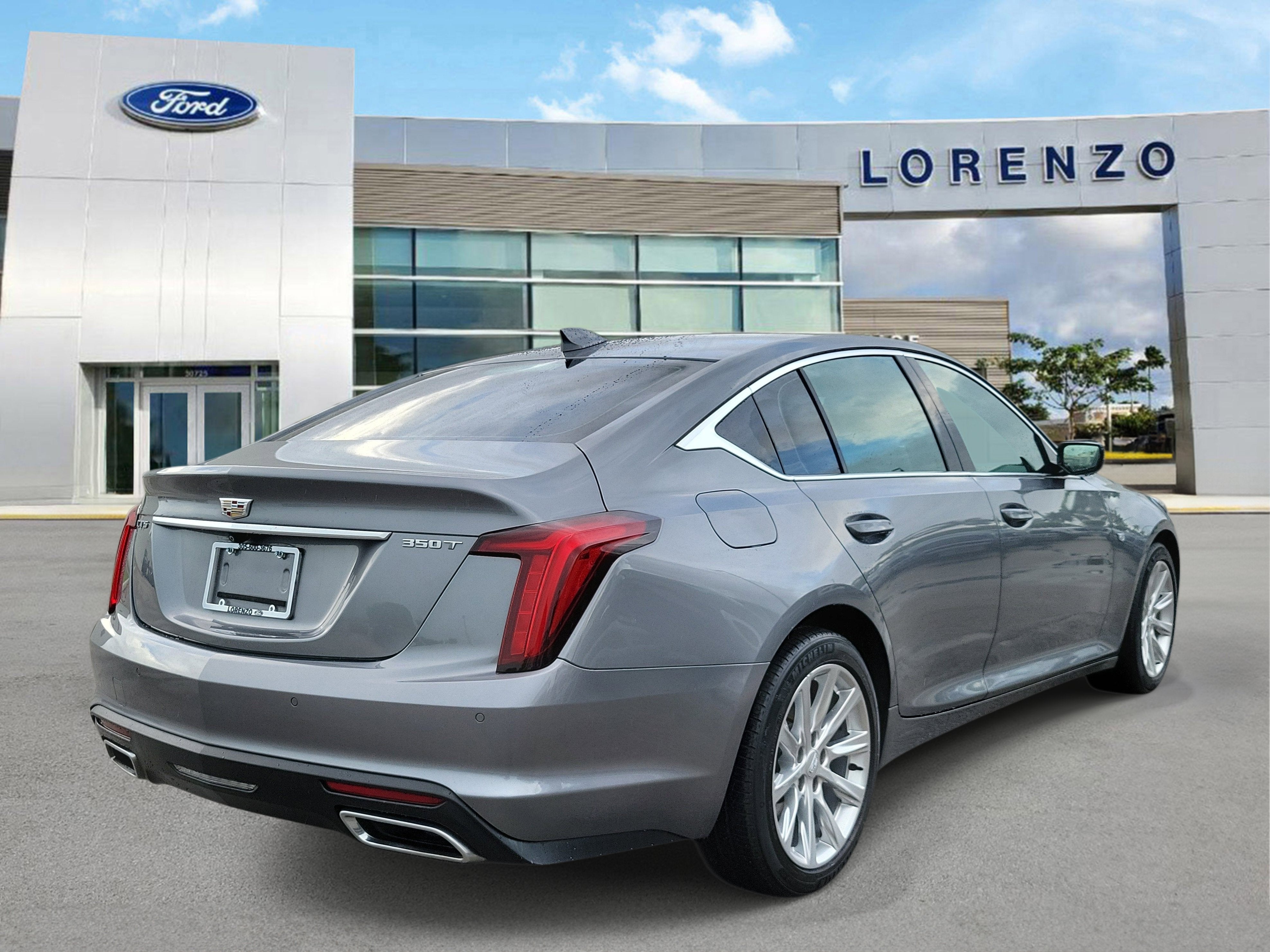 2022 Cadillac CT5 Luxury