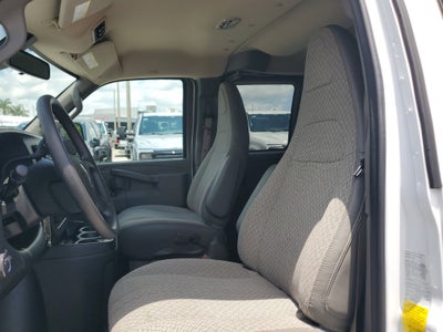 2025 Chevrolet Express Passenger LT
