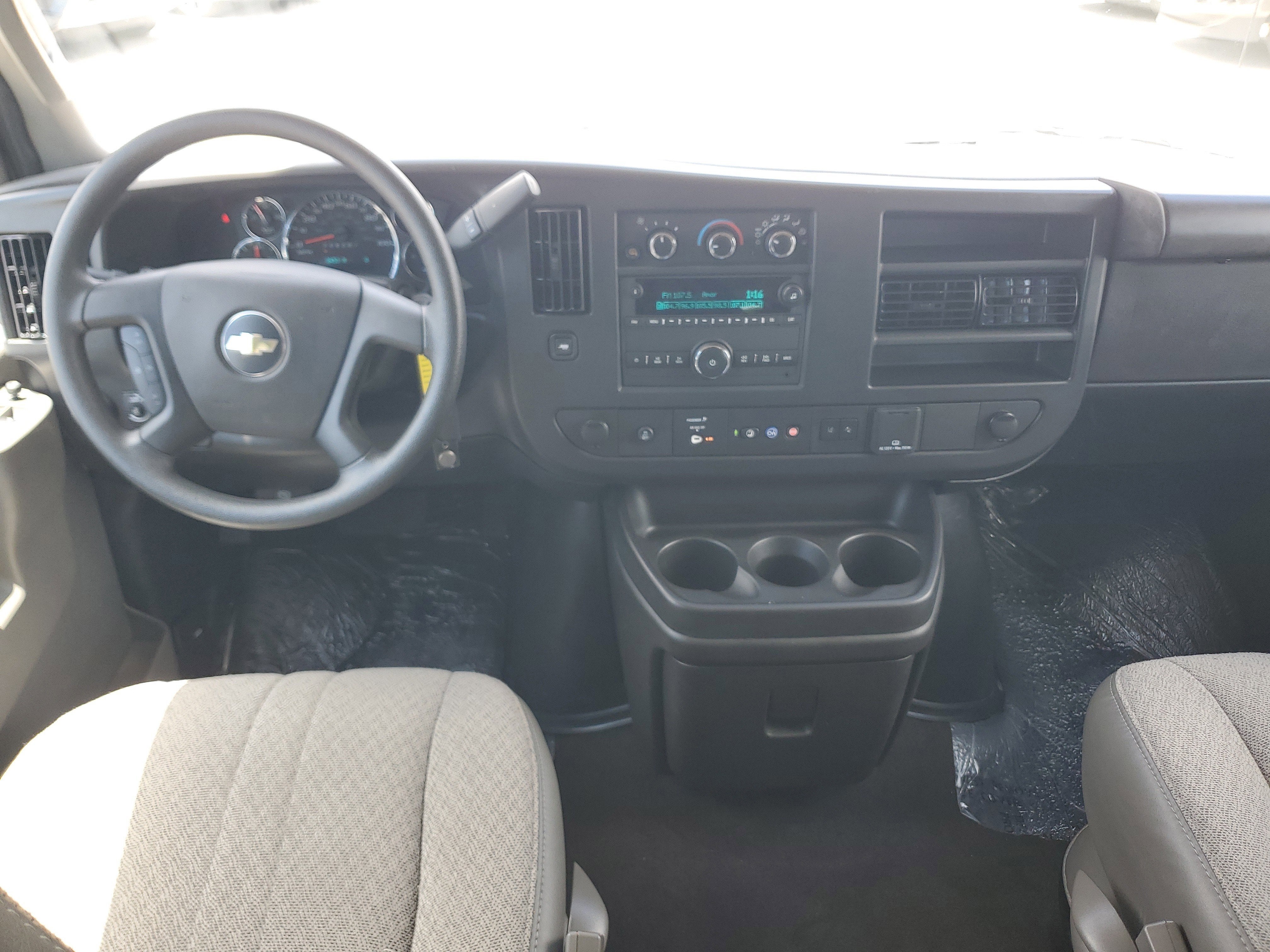 2025 Chevrolet Express Passenger LT