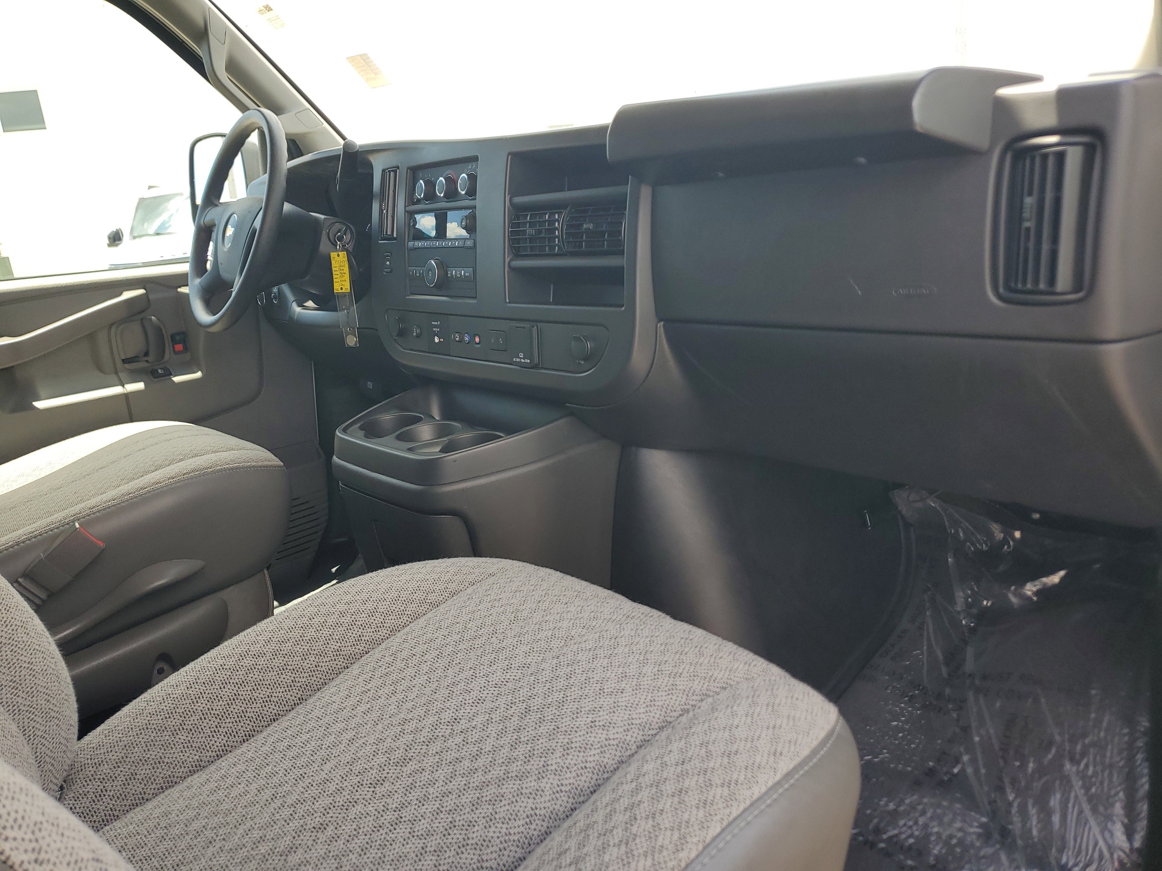 2025 Chevrolet Express Passenger LT