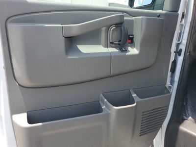 2025 Chevrolet Express Passenger LT
