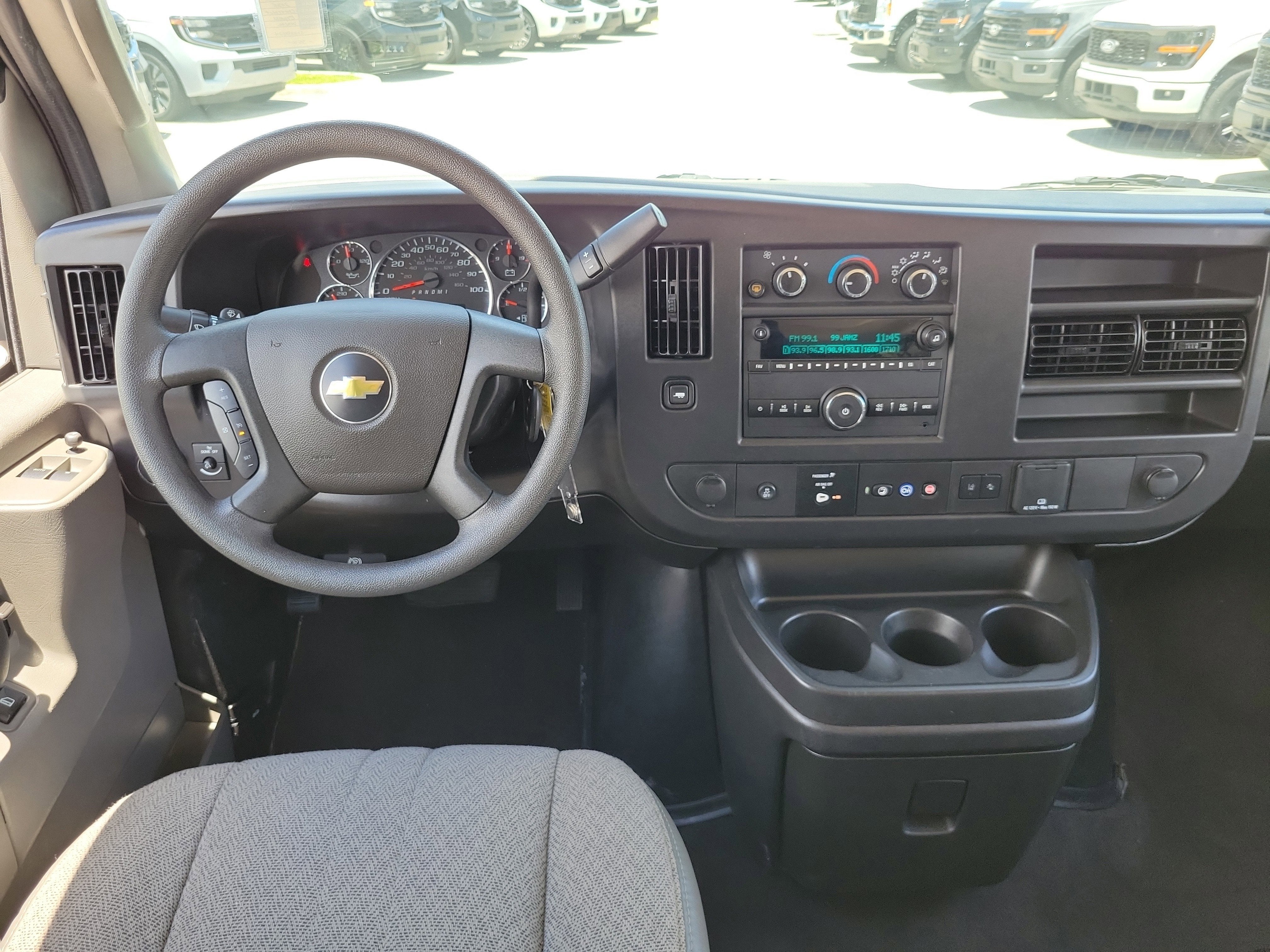 2025 Chevrolet Express Passenger LT