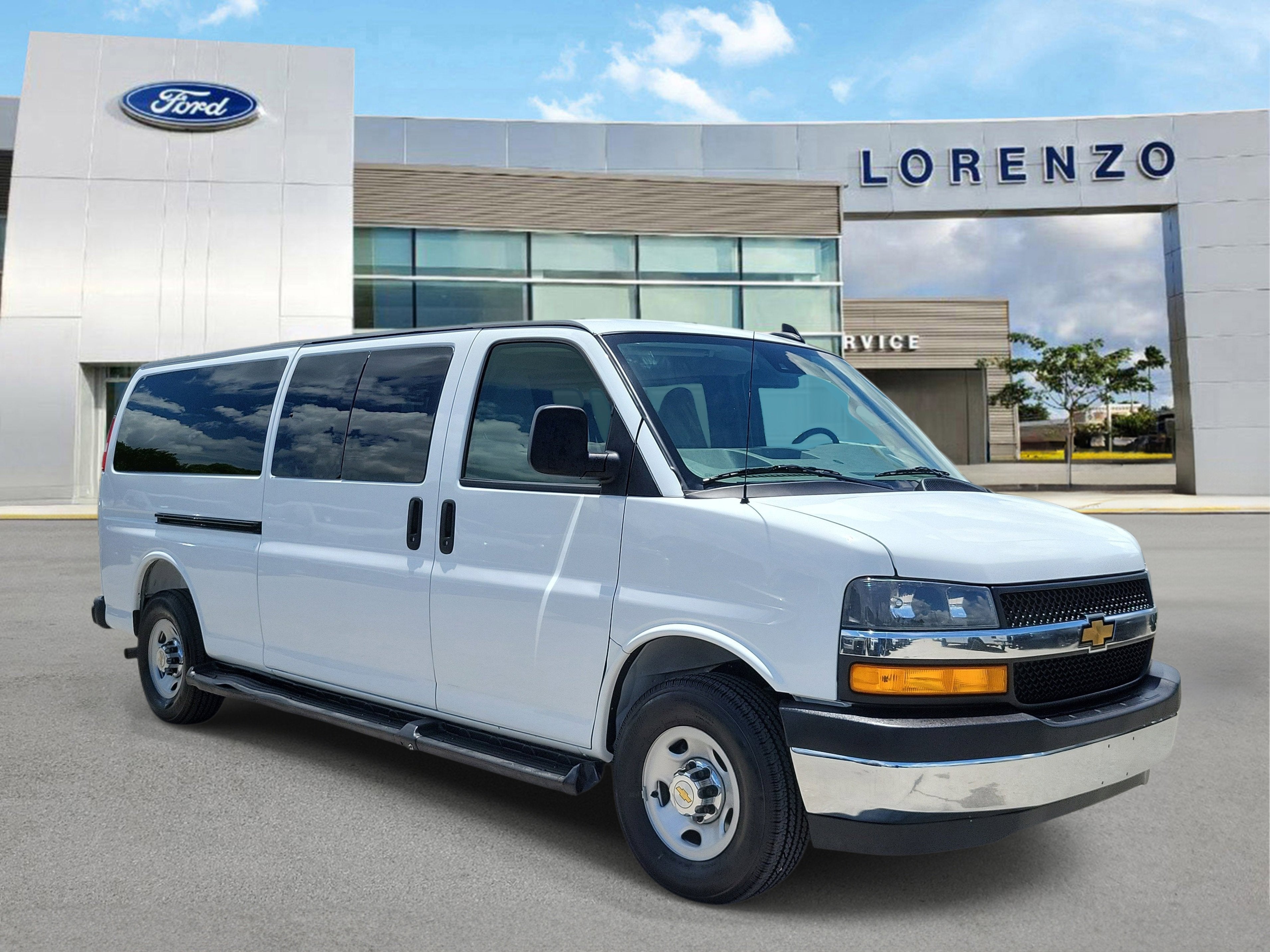 2025 Chevrolet Express Passenger LT