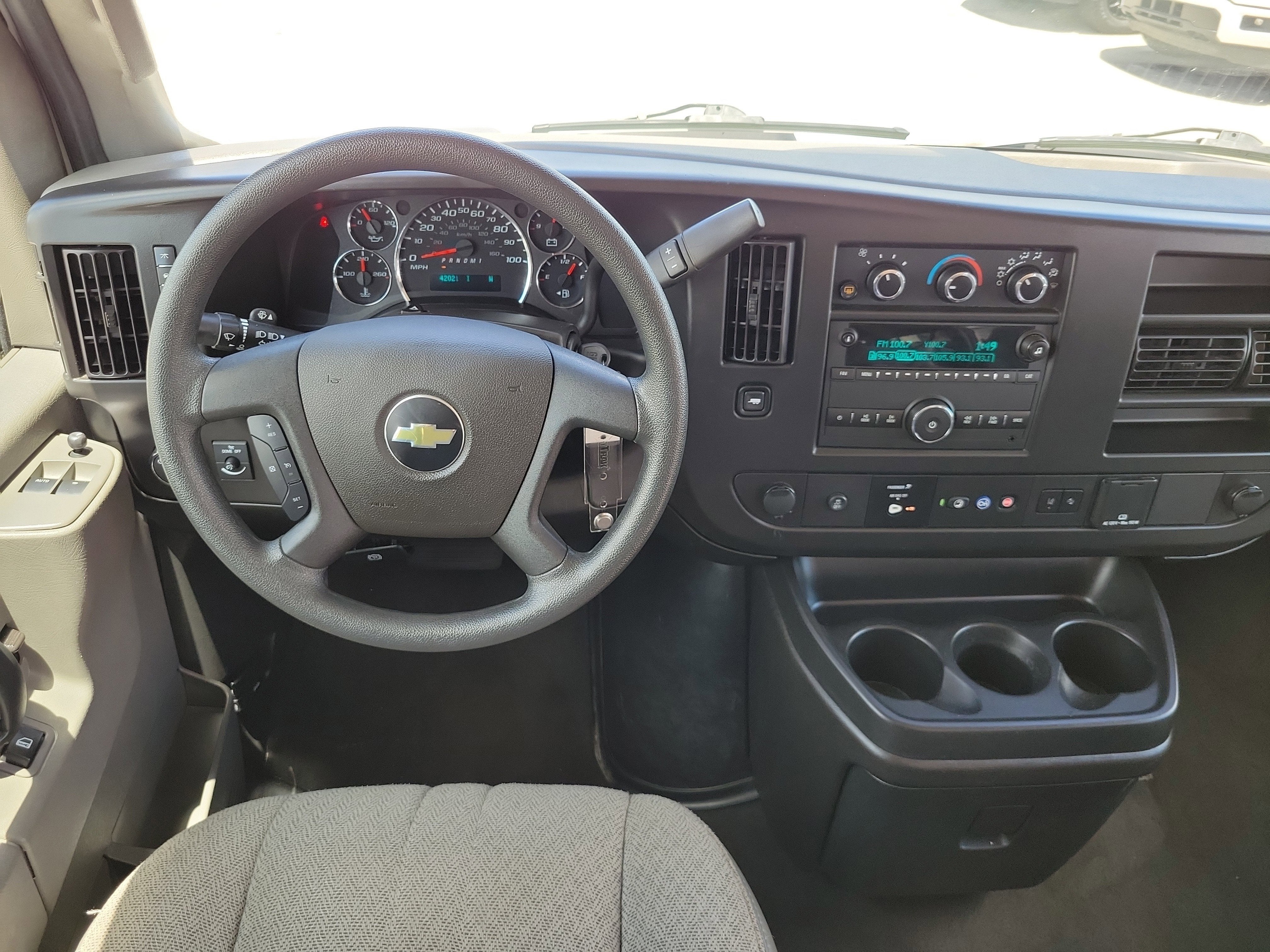 2023 Chevrolet Express Passenger LT