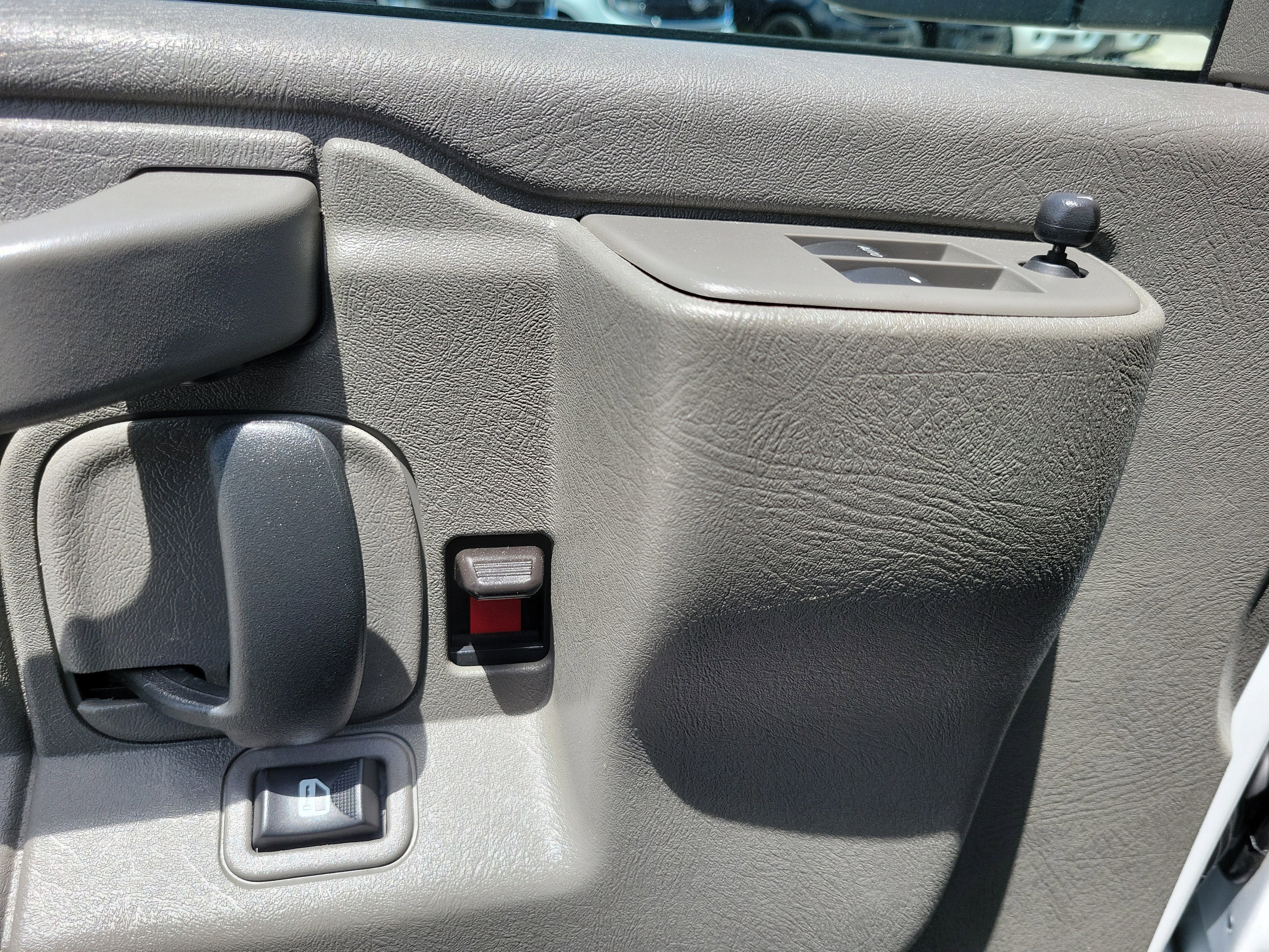2023 Chevrolet Express Passenger LT
