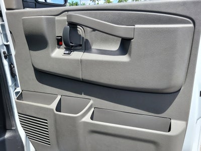 2023 Chevrolet Express Passenger LT