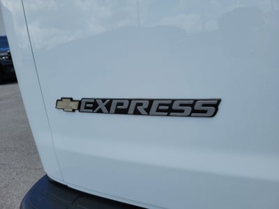 2023 Chevrolet Express Passenger LT