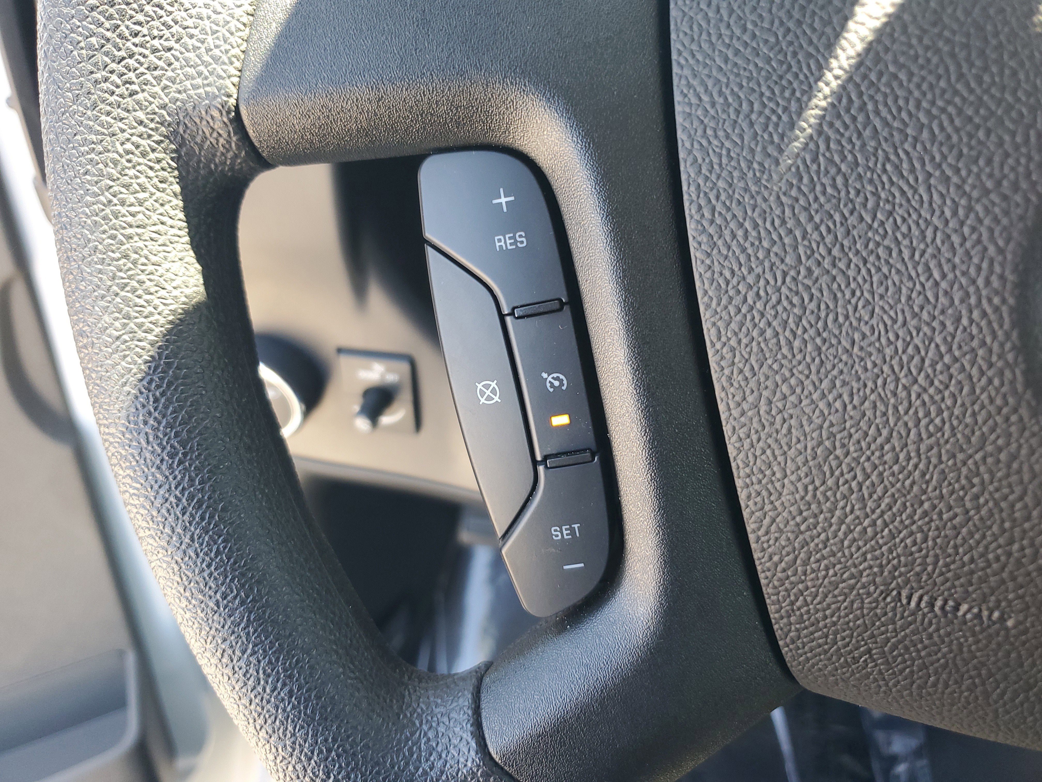 2025 Chevrolet Express Passenger LT
