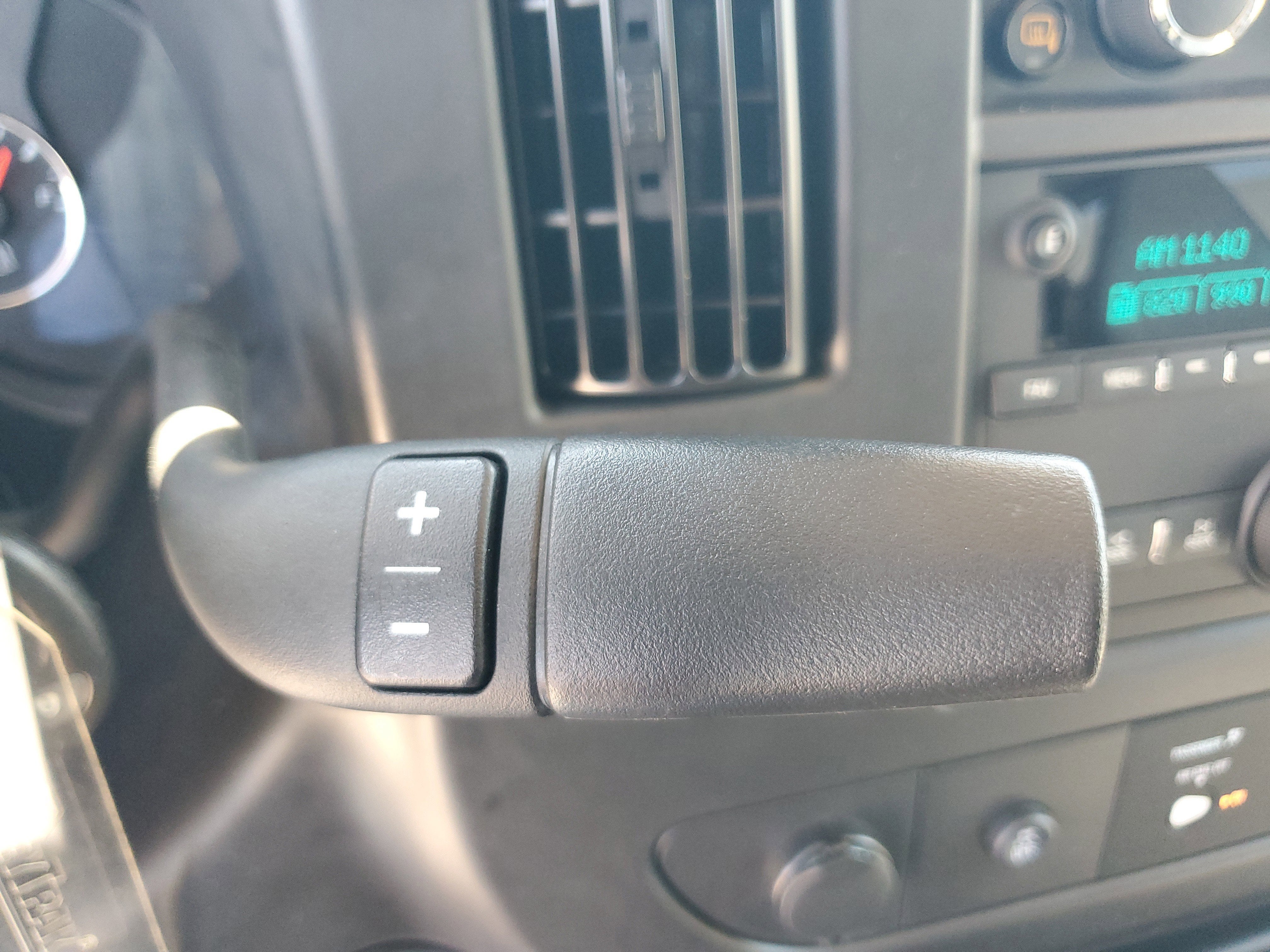 2025 Chevrolet Express Passenger LT