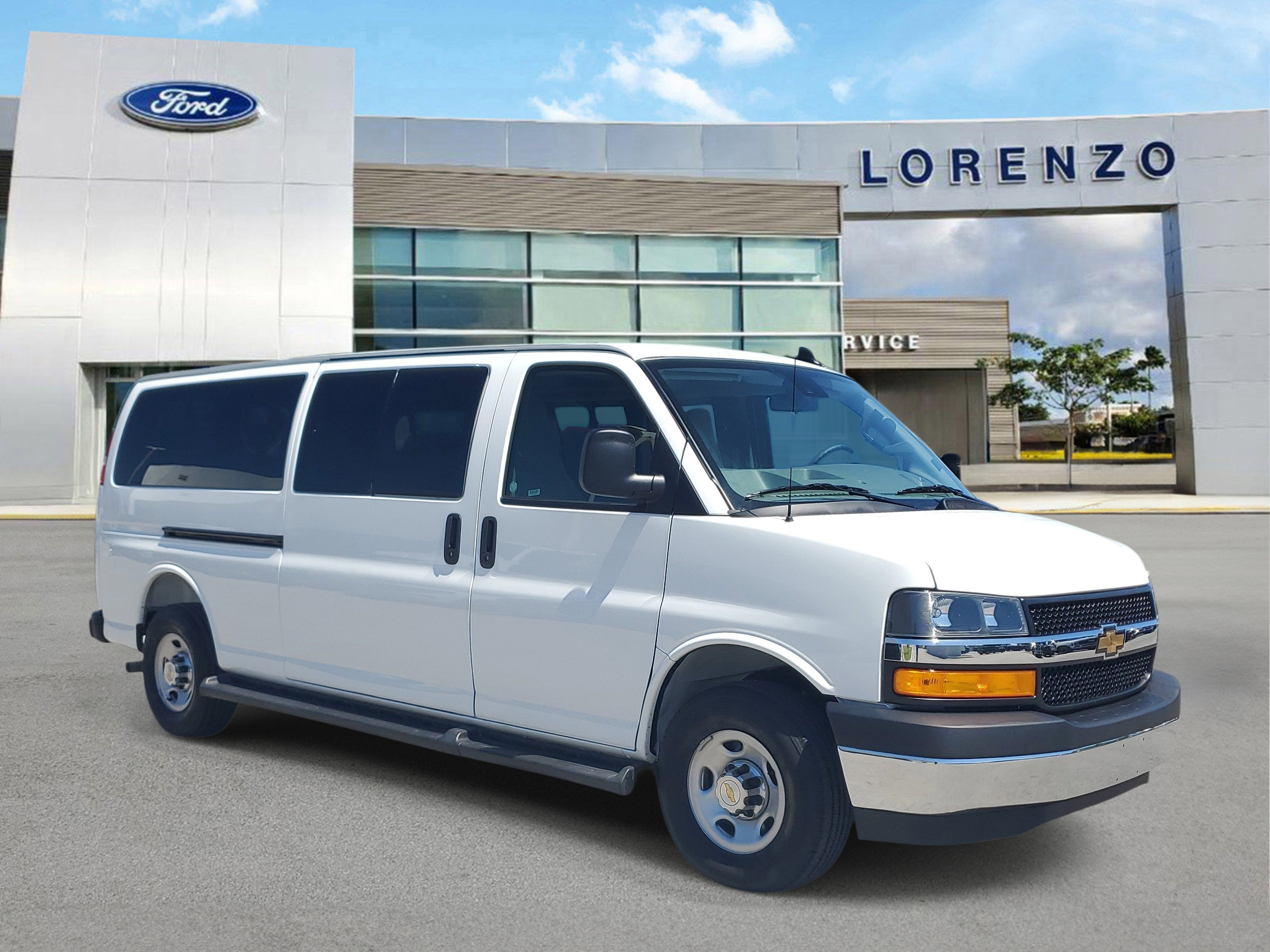 2025 Chevrolet Express Passenger LT