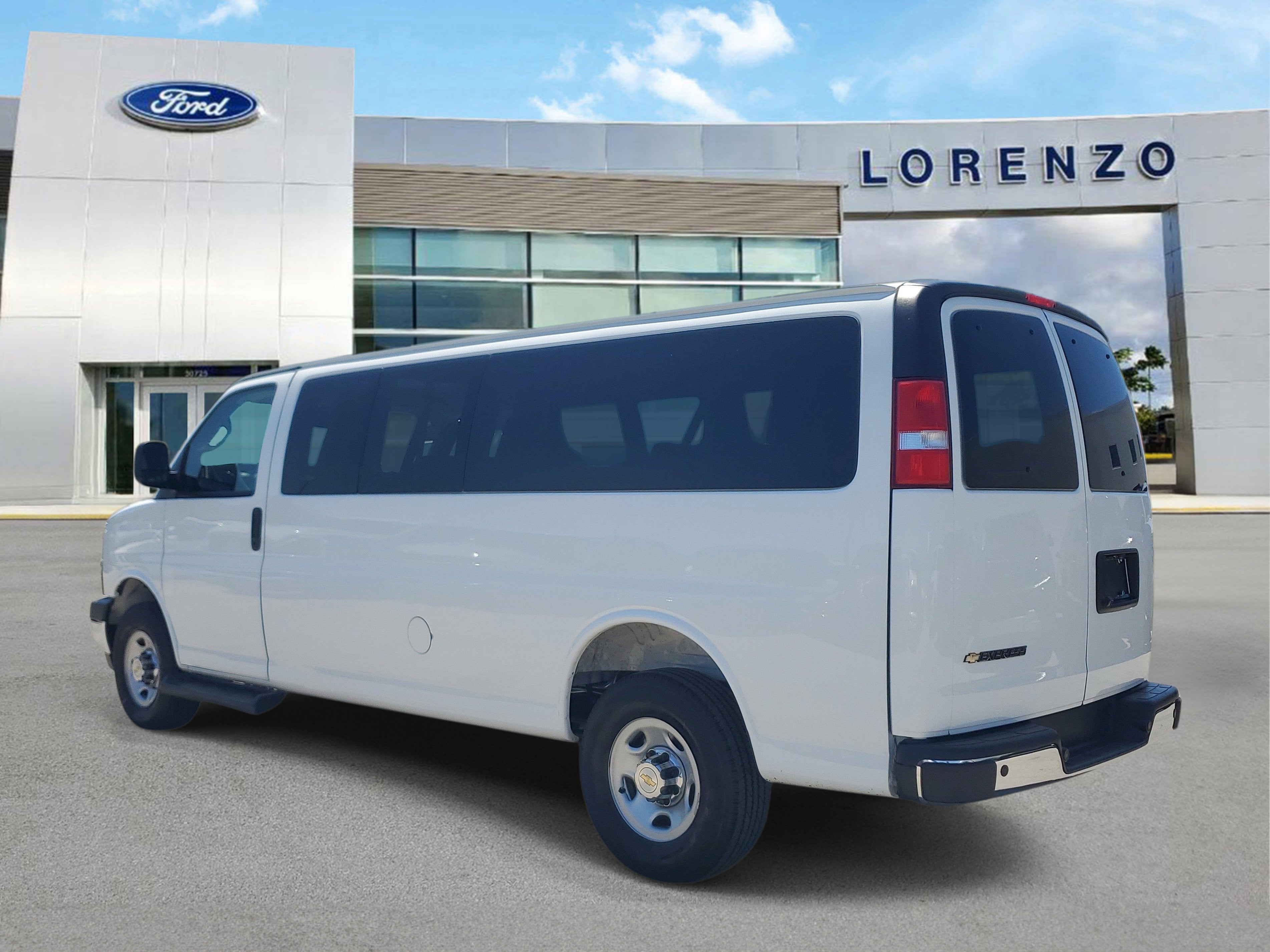 2025 Chevrolet Express Passenger LT