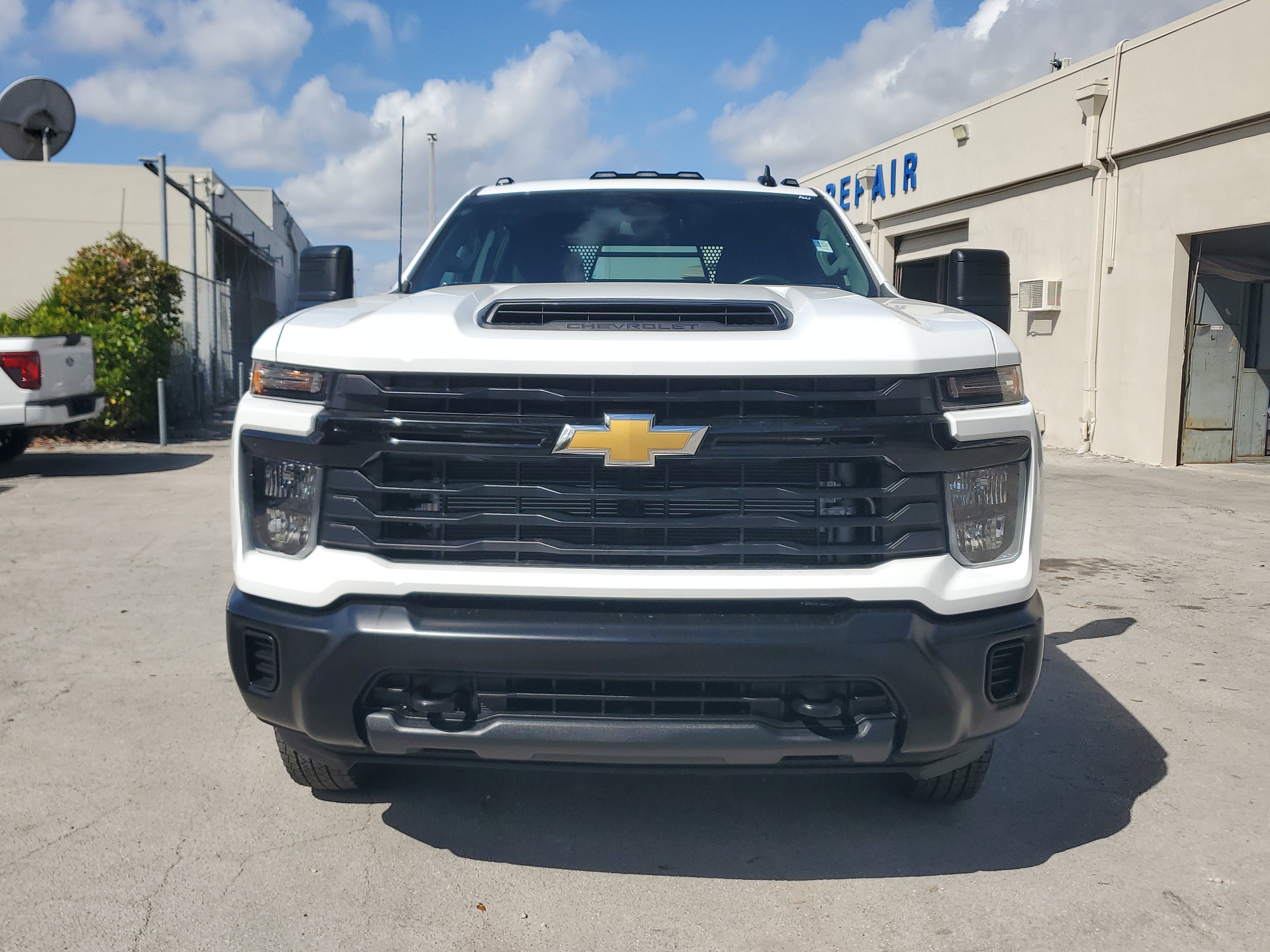 2025 Chevrolet Silverado 3500HD CC Work Truck 4WD Diesel
