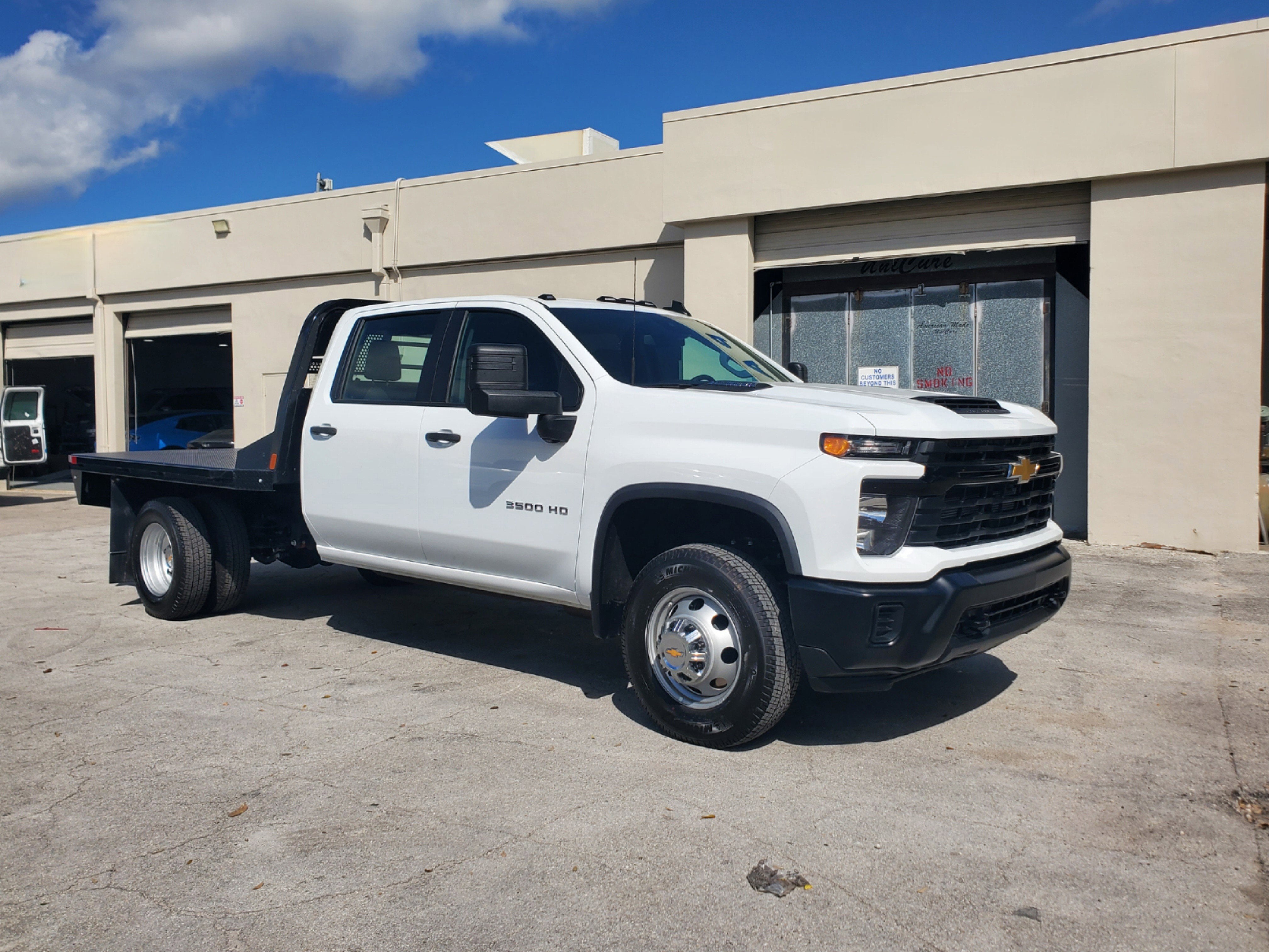 2025 Chevrolet Silverado 3500HD CC Work Truck 4WD Diesel