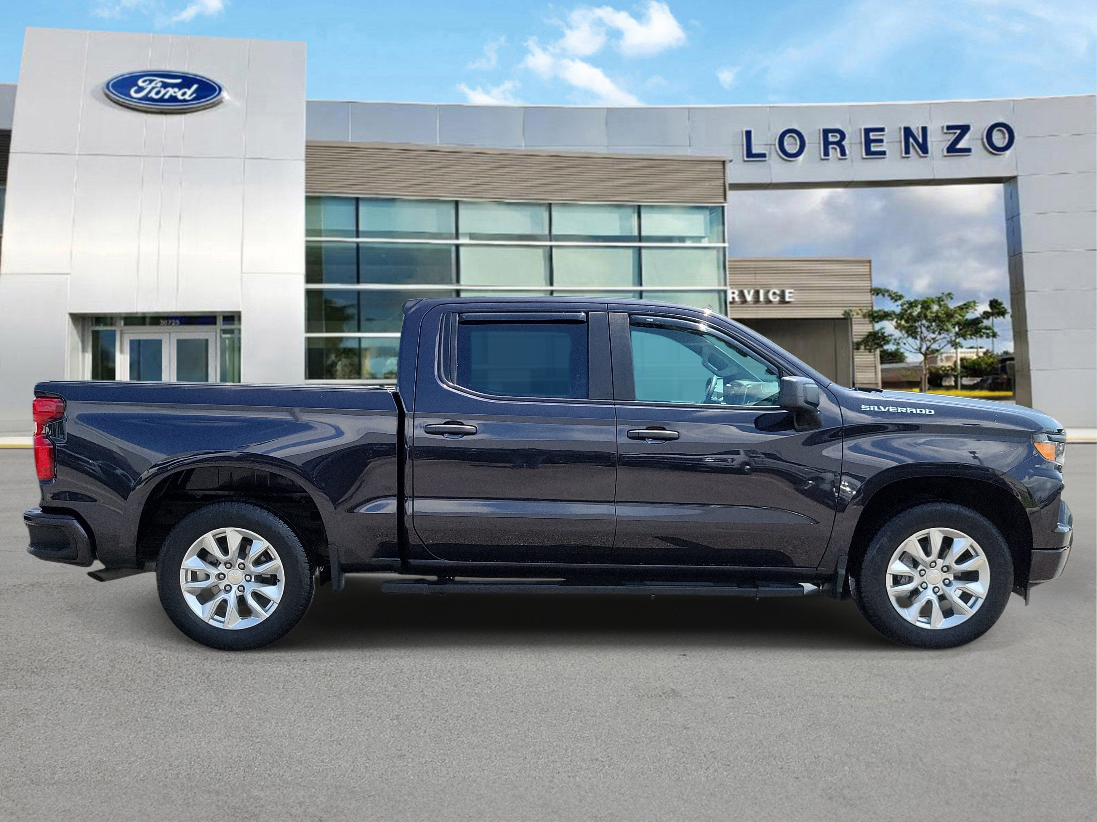 2023 Chevrolet Silverado 1500 Custom