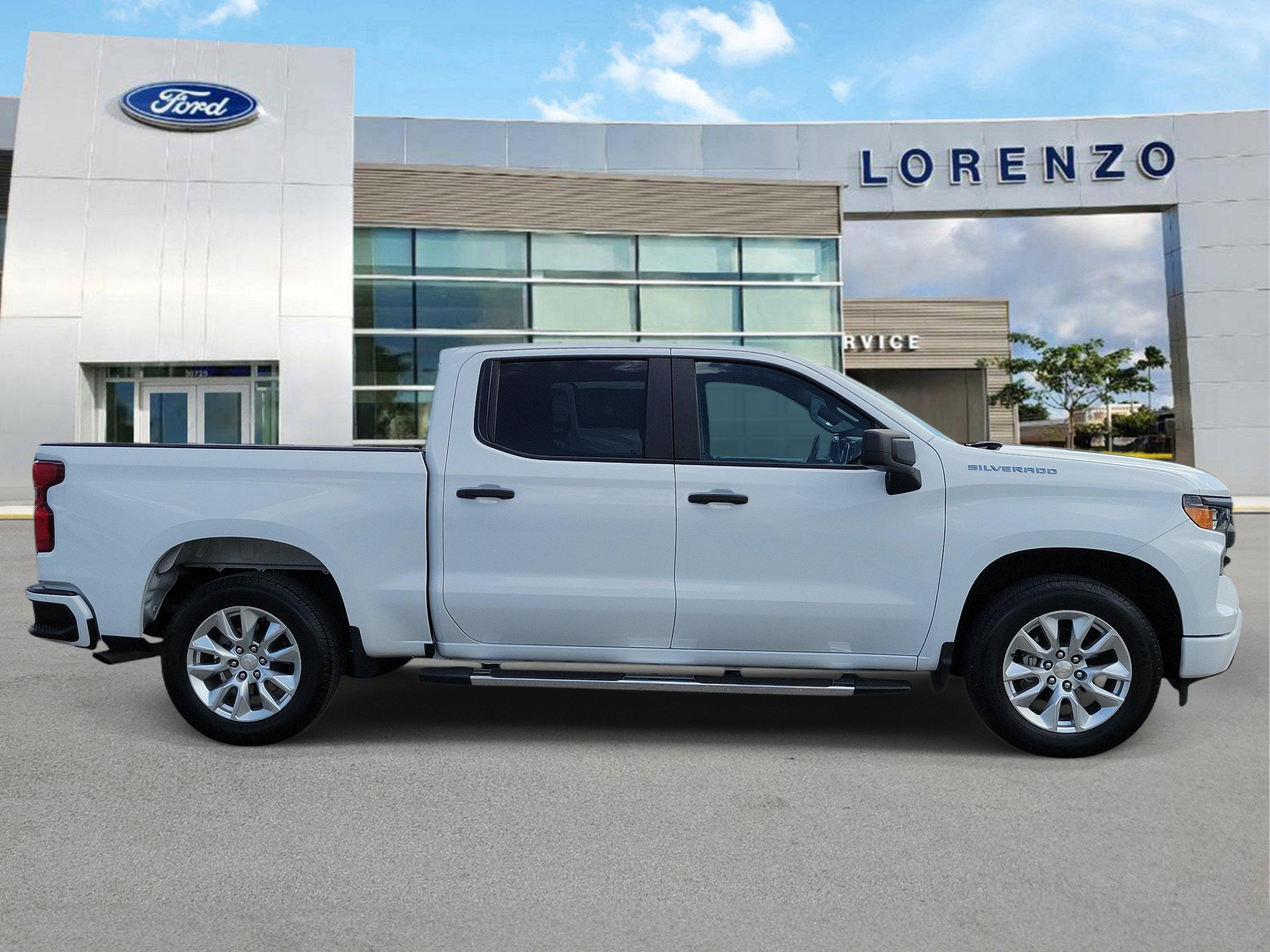 2024 Chevrolet Silverado 1500 Custom