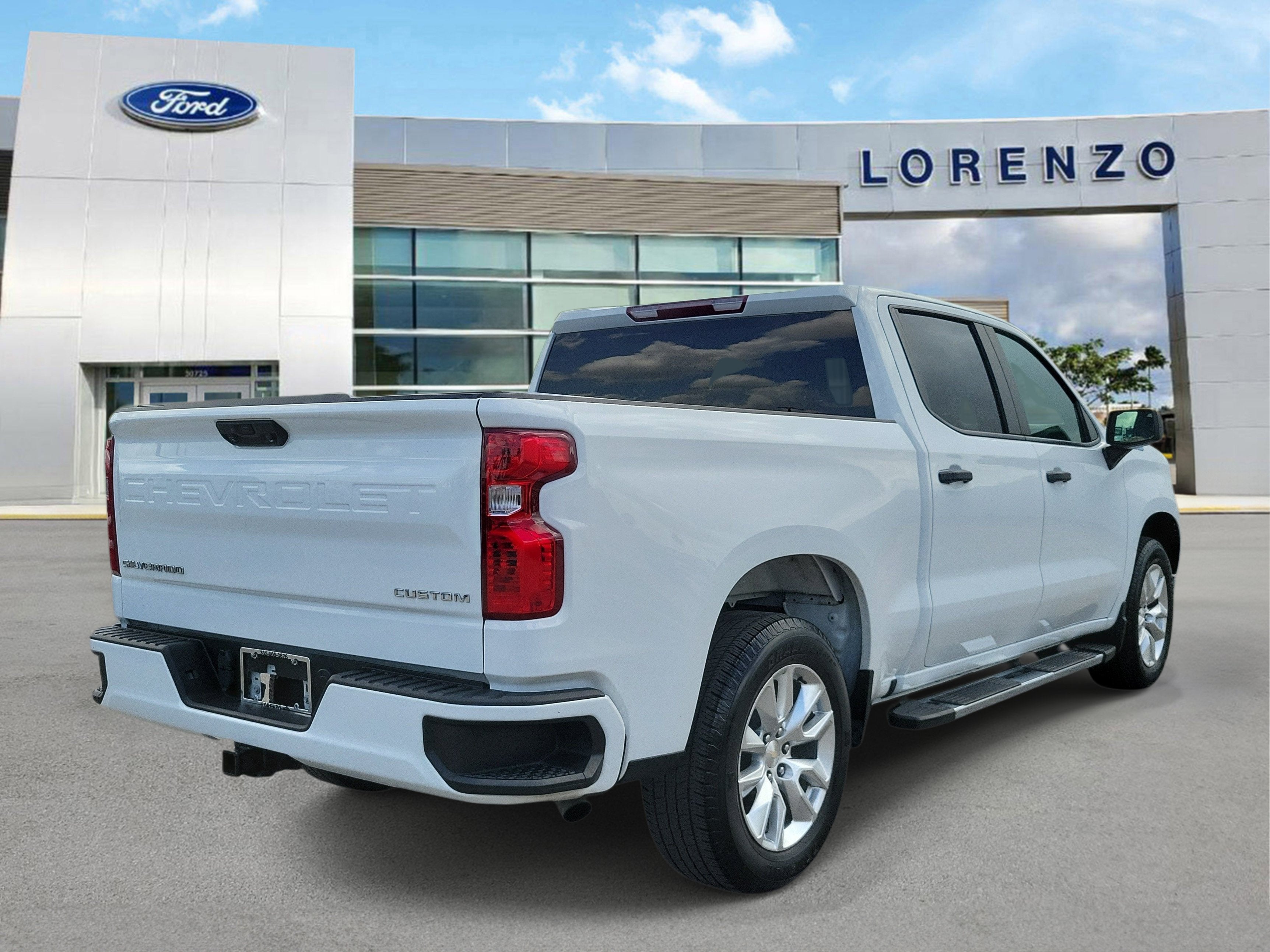 2024 Chevrolet Silverado 1500 Custom