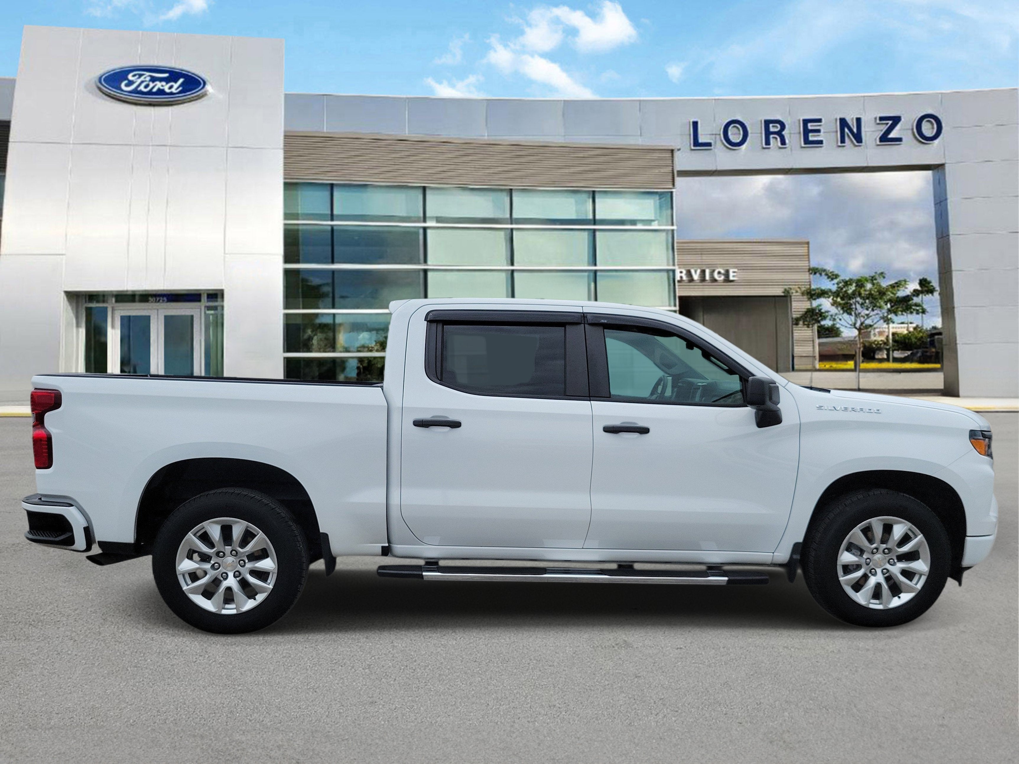 2024 Chevrolet Silverado 1500 Custom