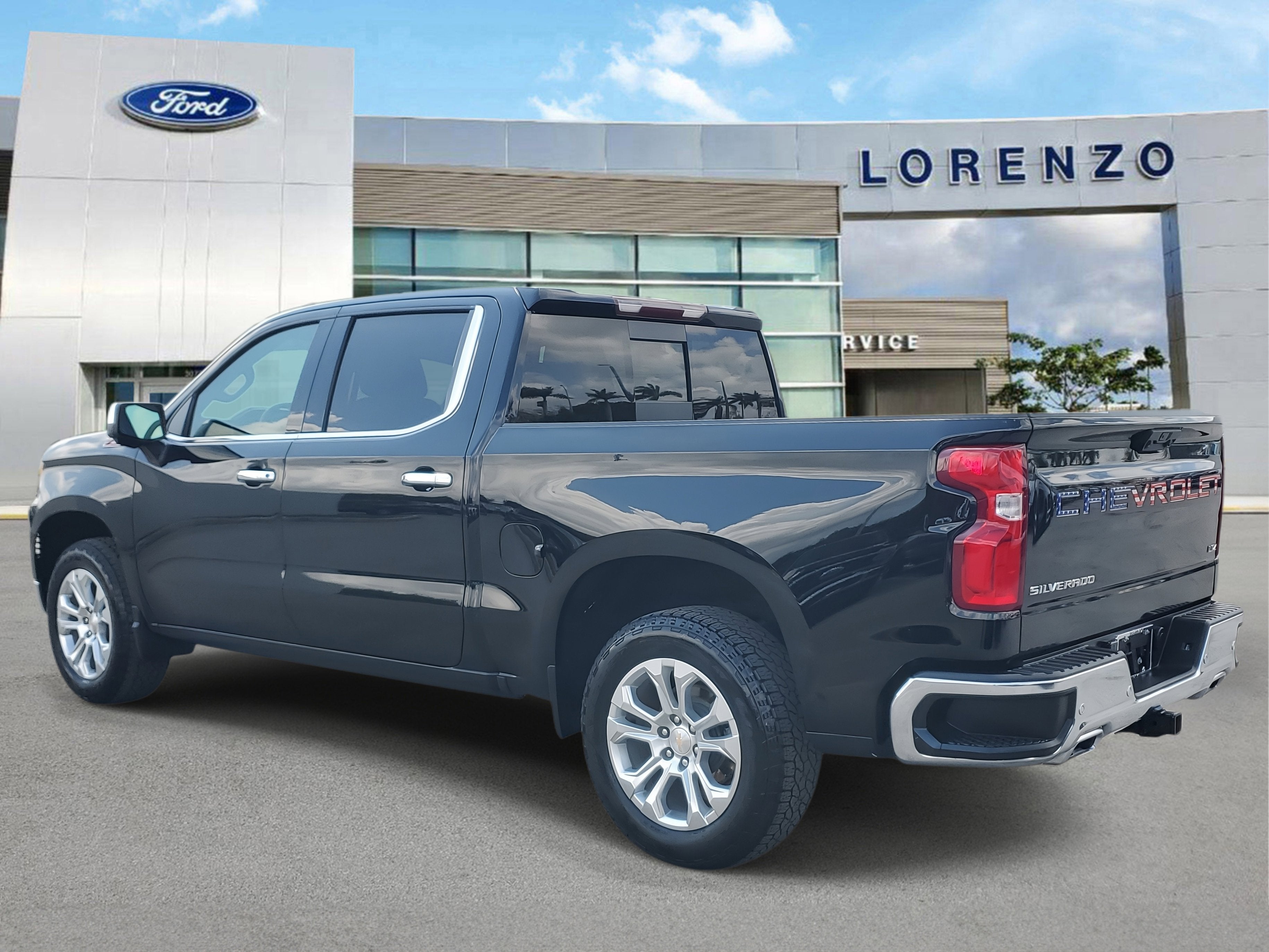 2024 Chevrolet Silverado 1500 LTZ