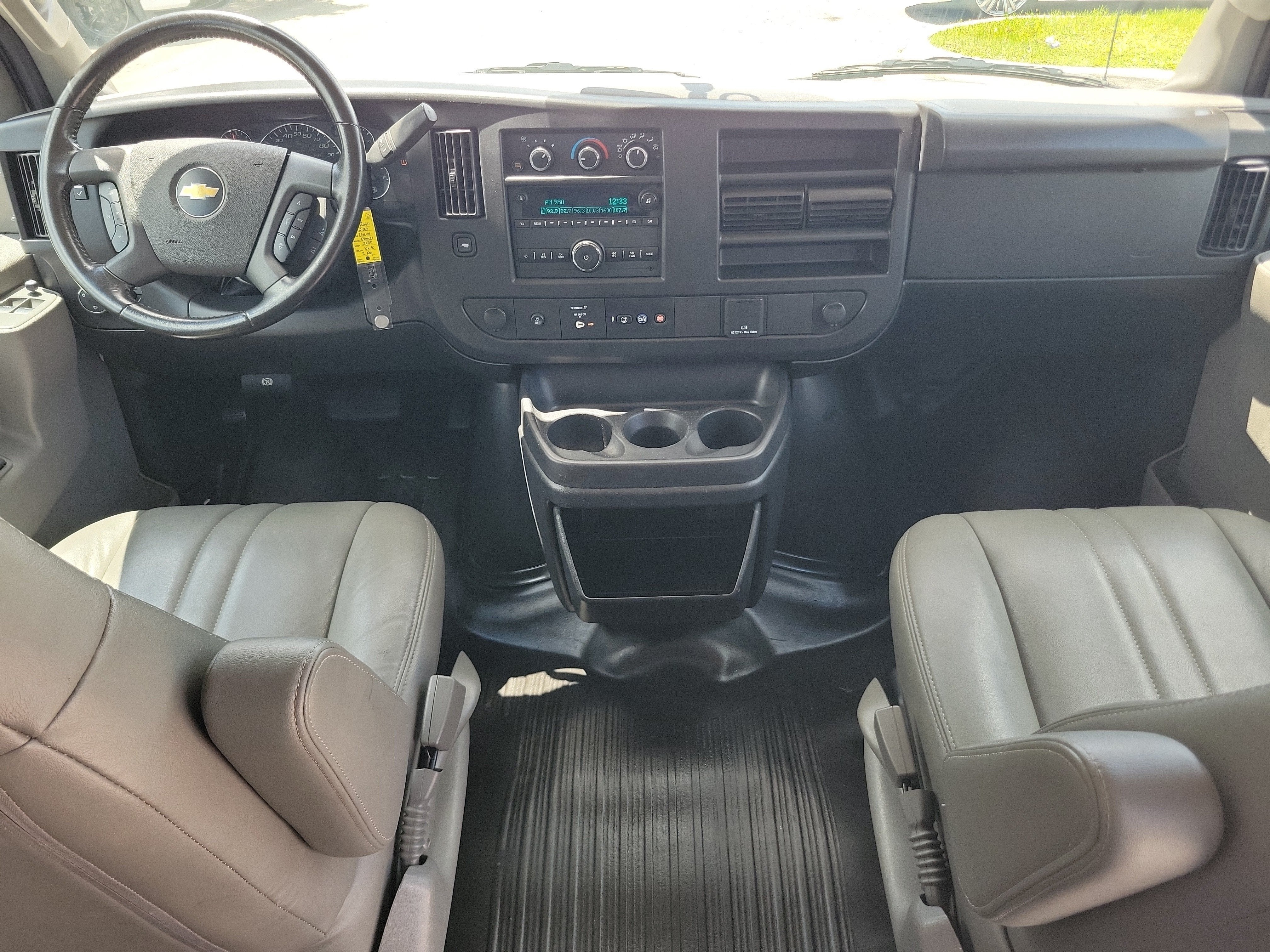 2023 Chevrolet Express Cargo Van Work Van