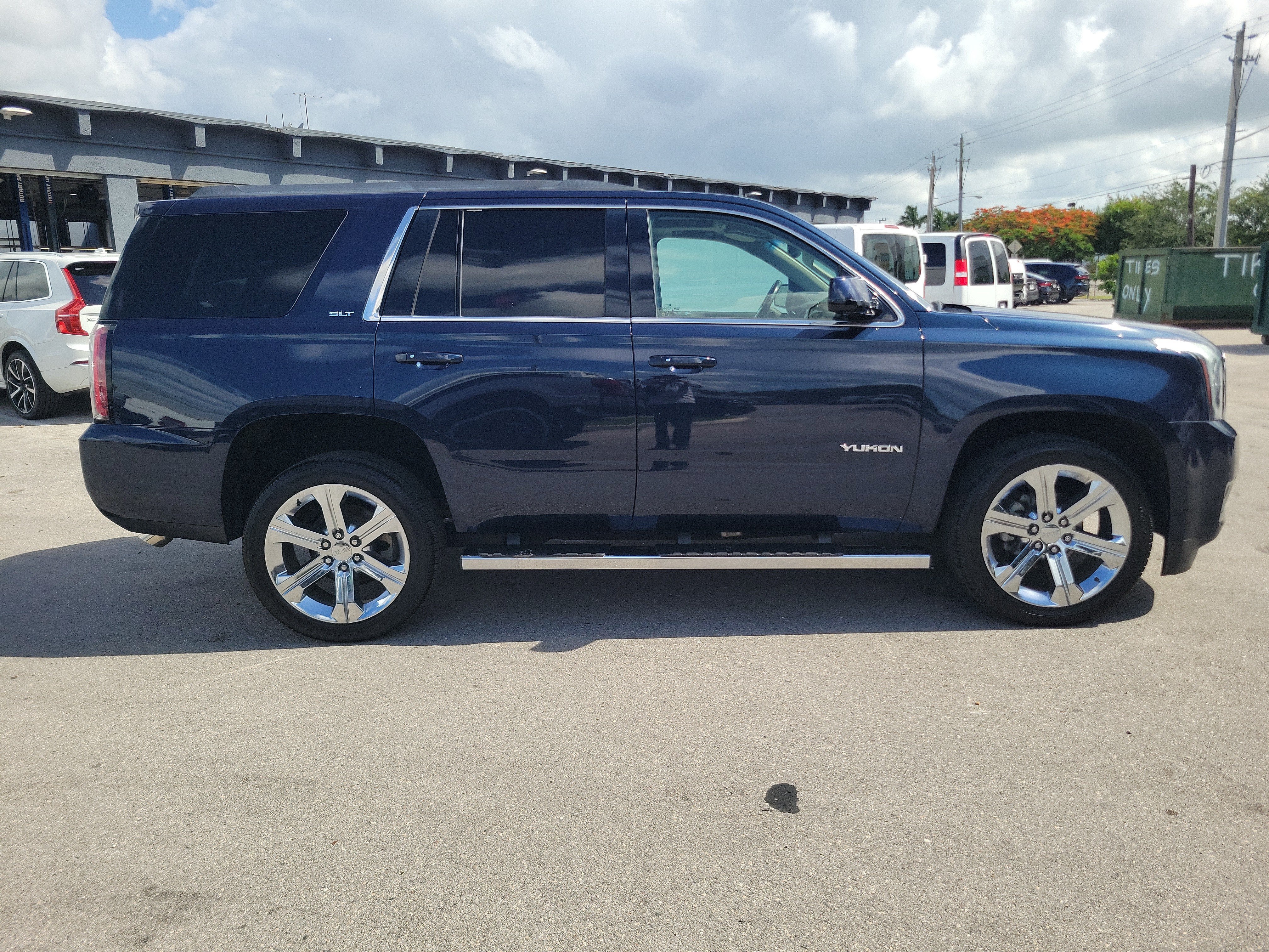 2019 GMC Yukon SLT