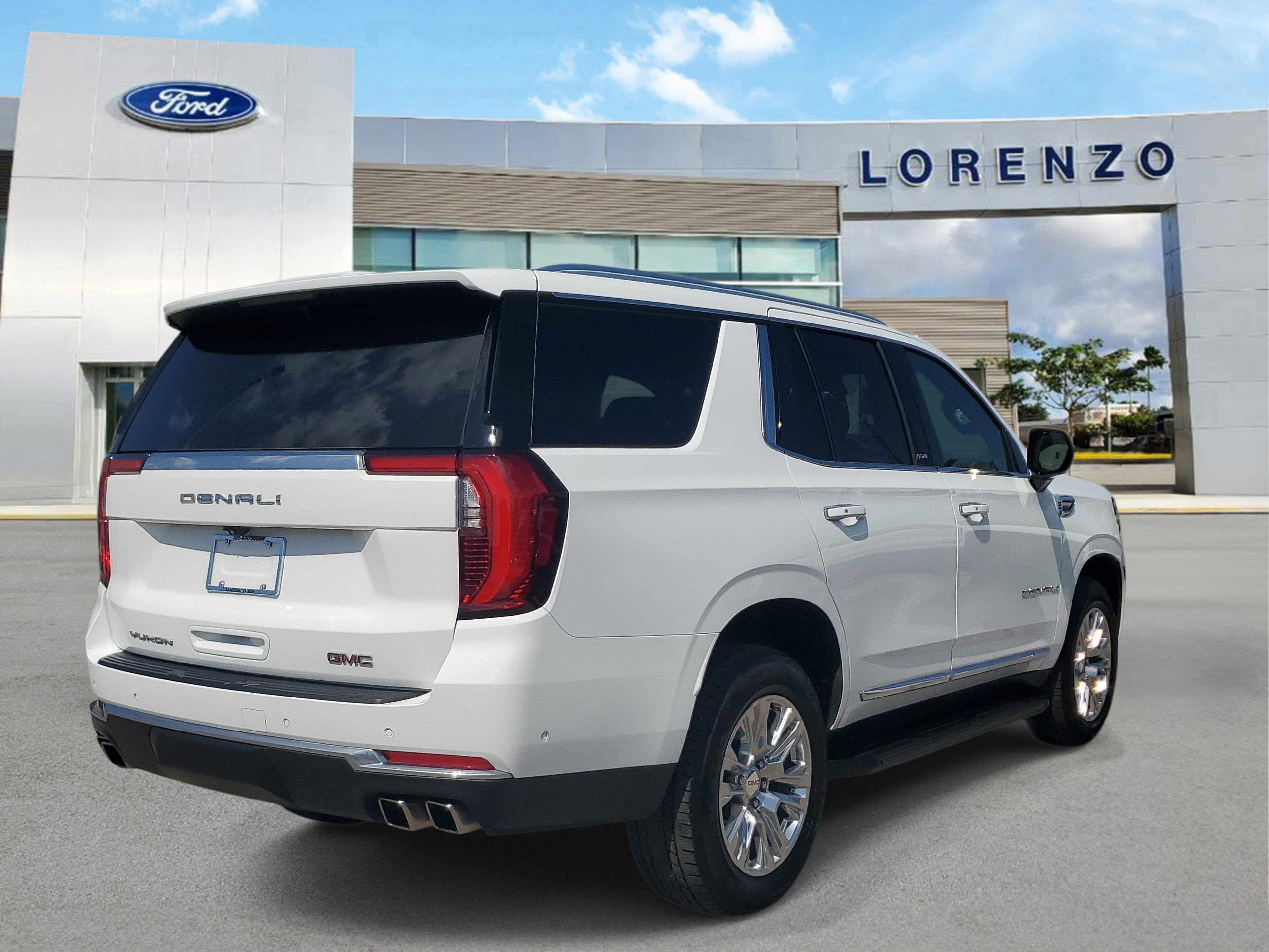 2025 GMC Yukon Denali