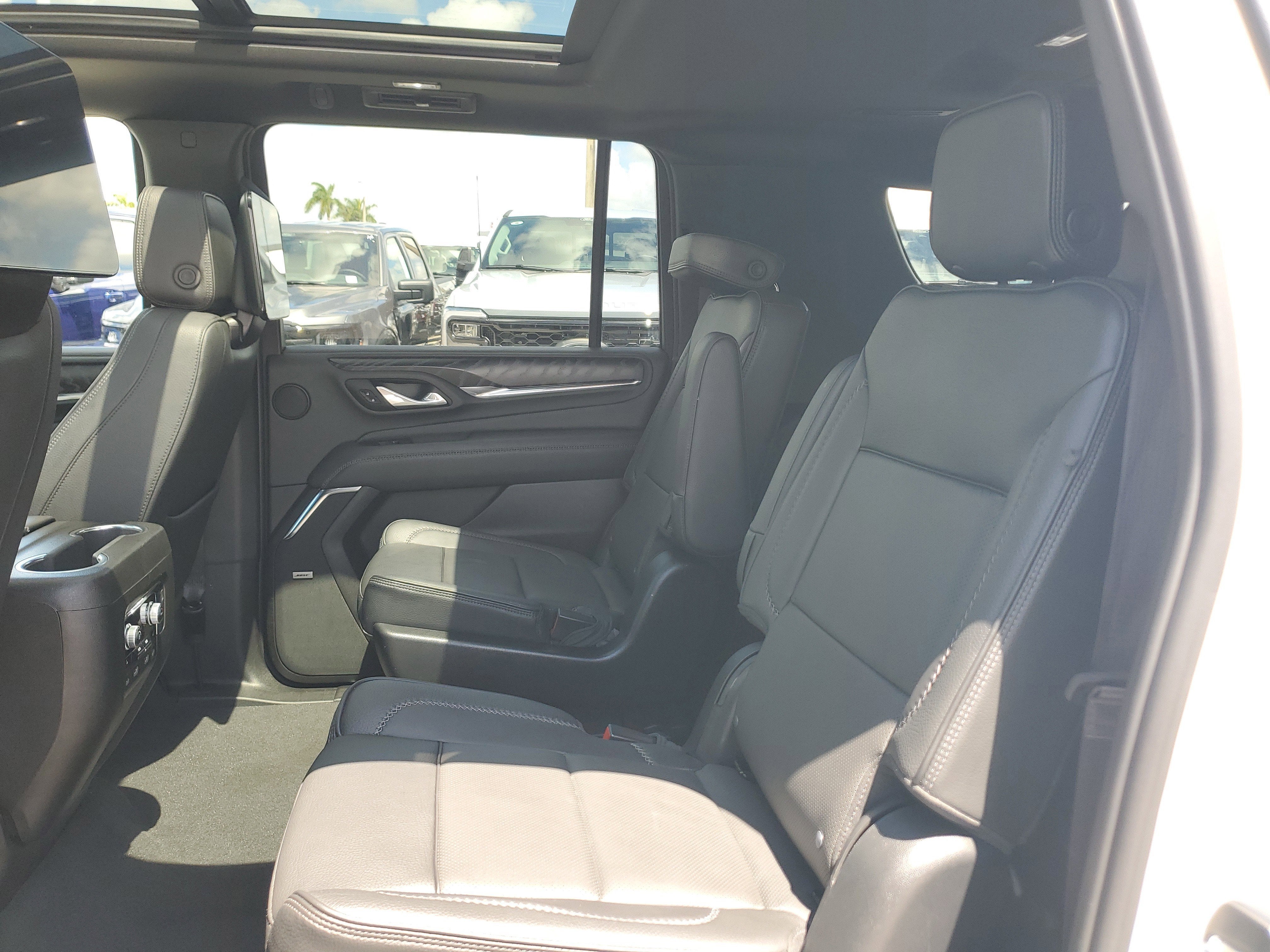 2023 GMC Yukon XL Denali 4WD