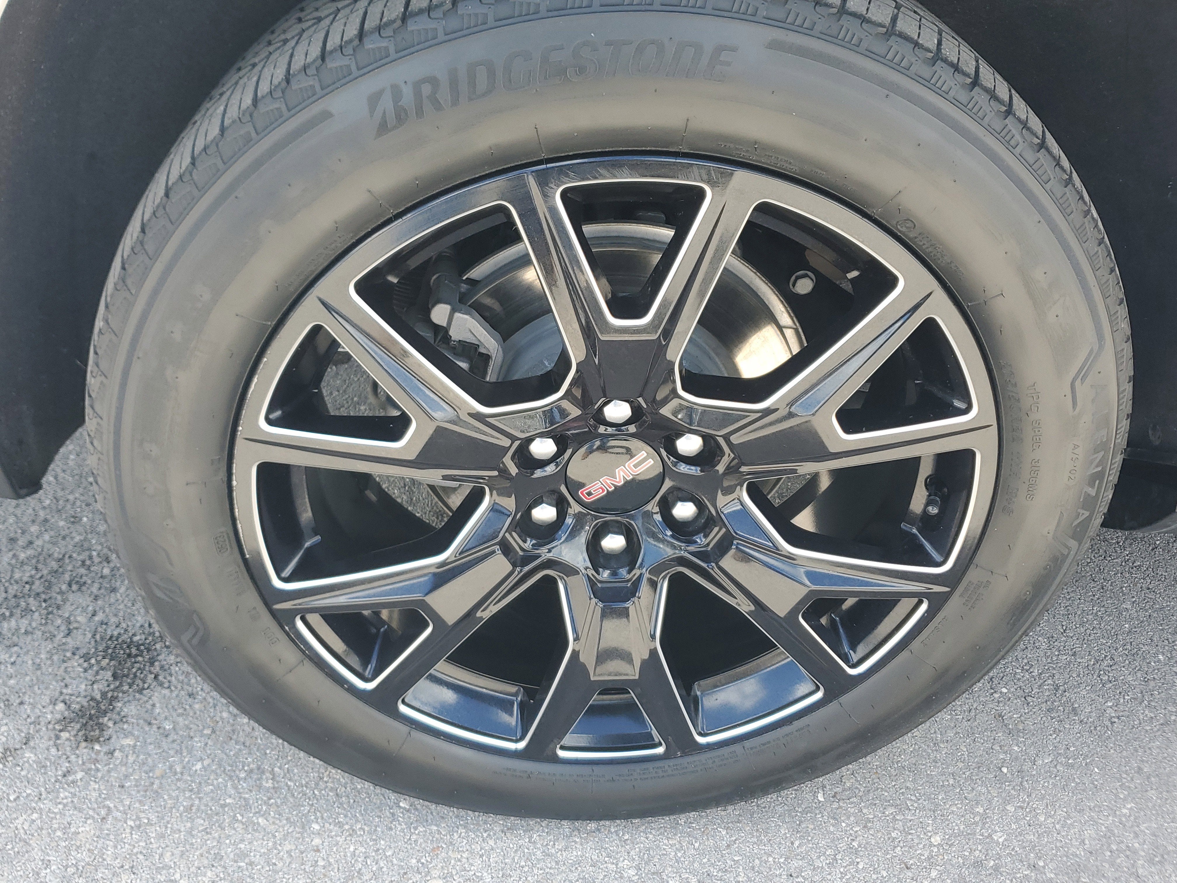 2023 GMC Yukon XL Denali 4WD