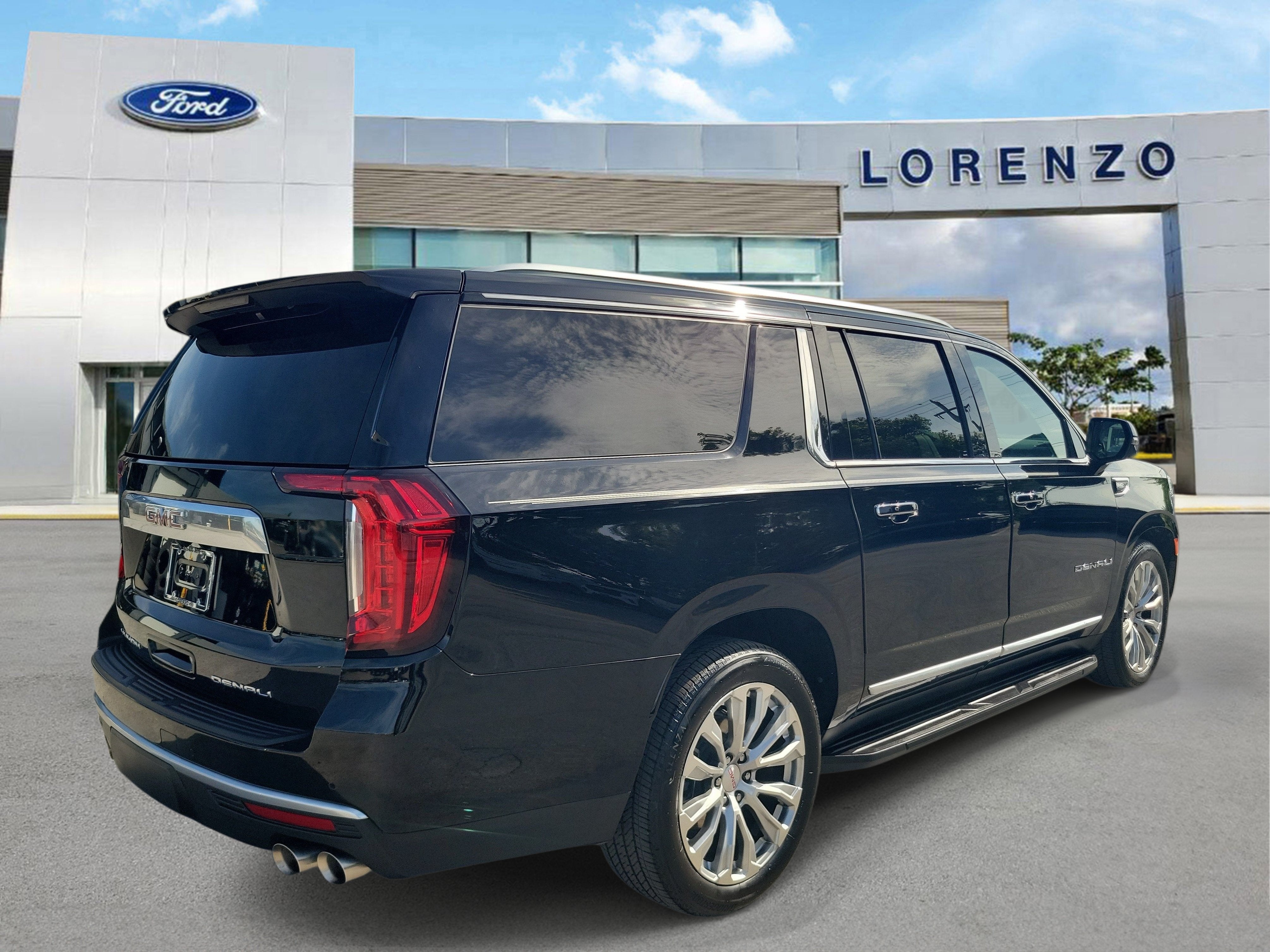2024 GMC Yukon XL Denali 4WD
