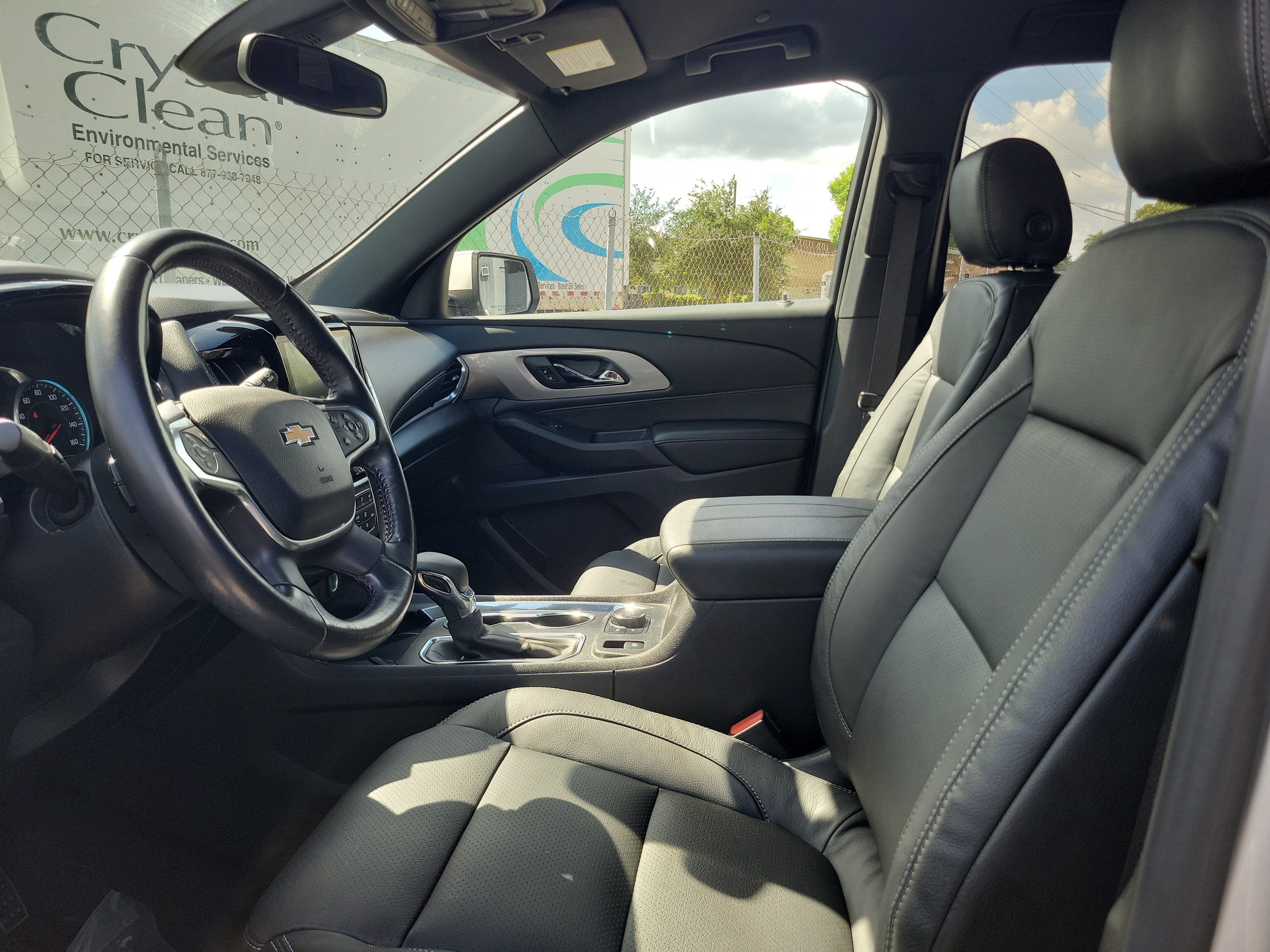 2022 Chevrolet Traverse LT Cloth