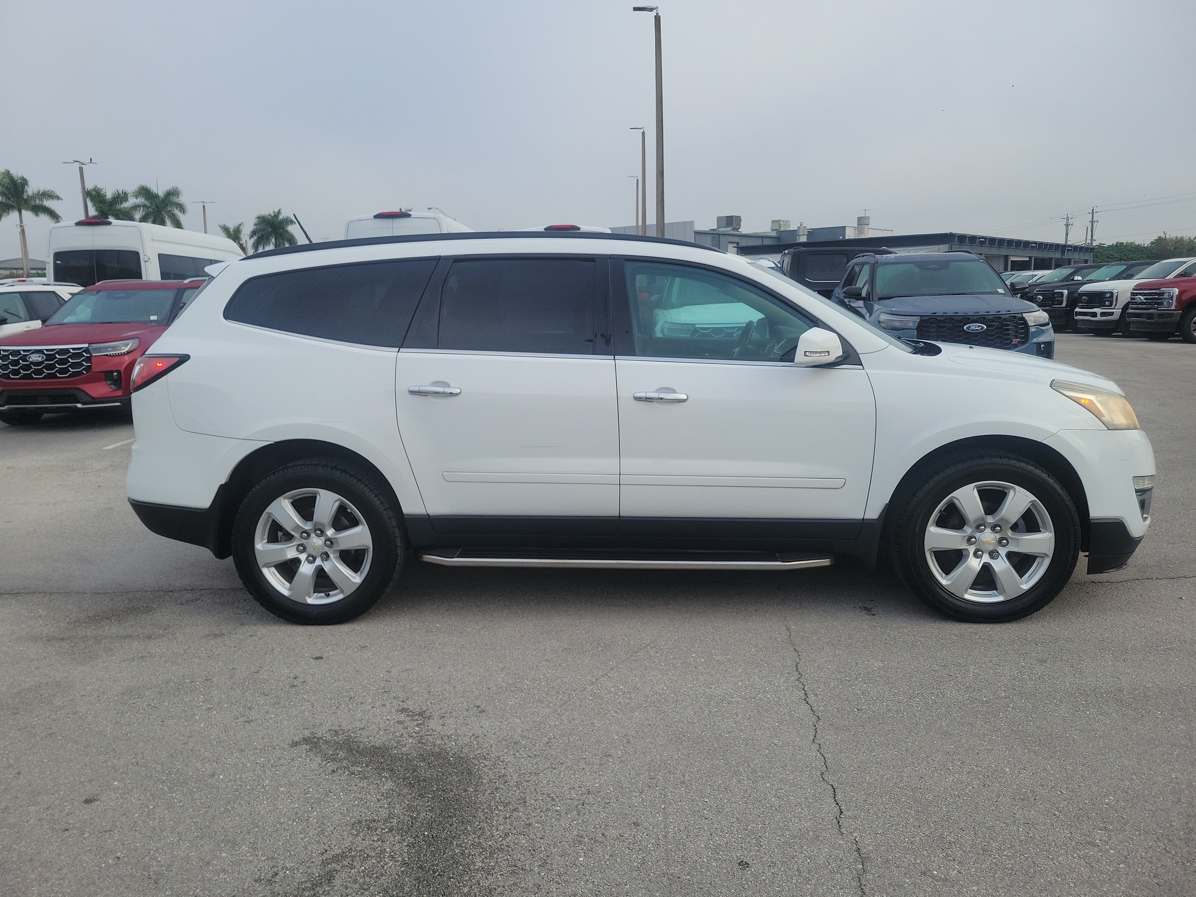 2017 Chevrolet Traverse LT
