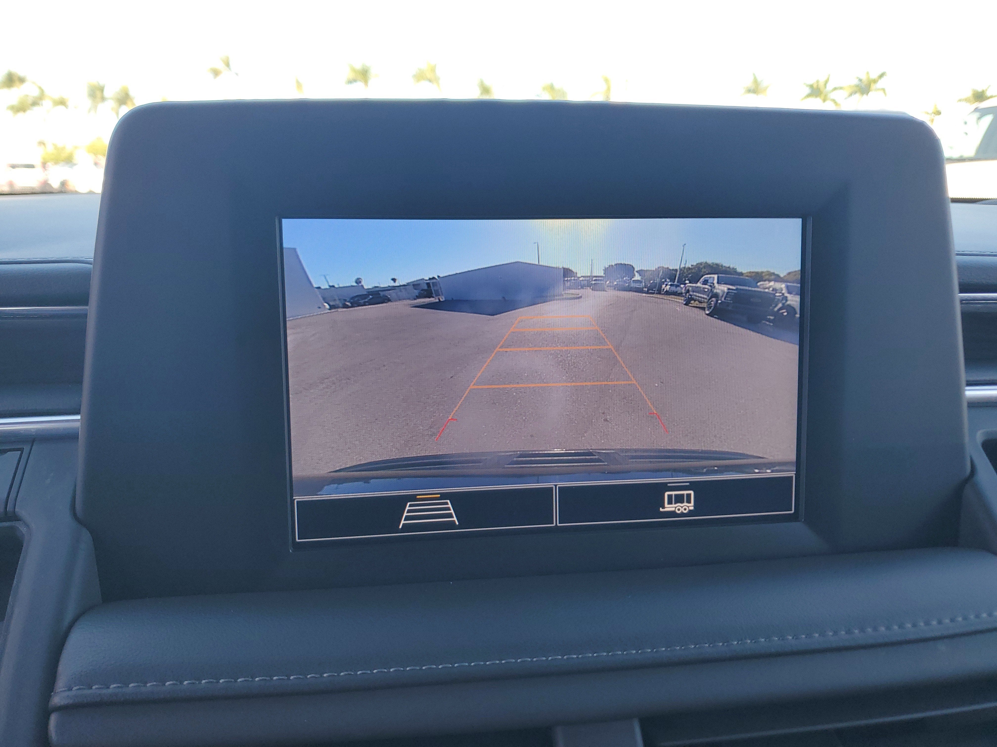 2023 Chevrolet Suburban LS