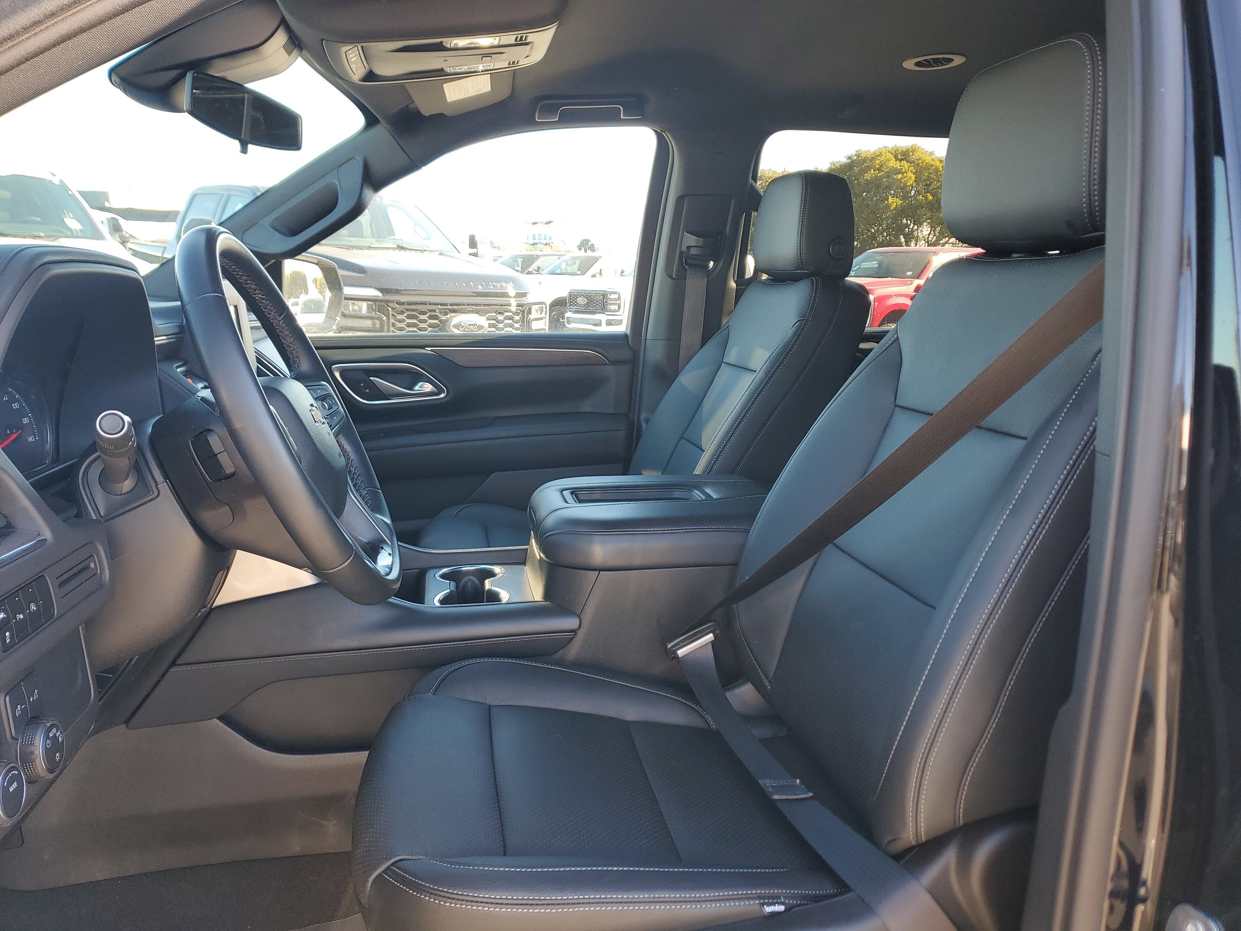 2023 Chevrolet Suburban LS