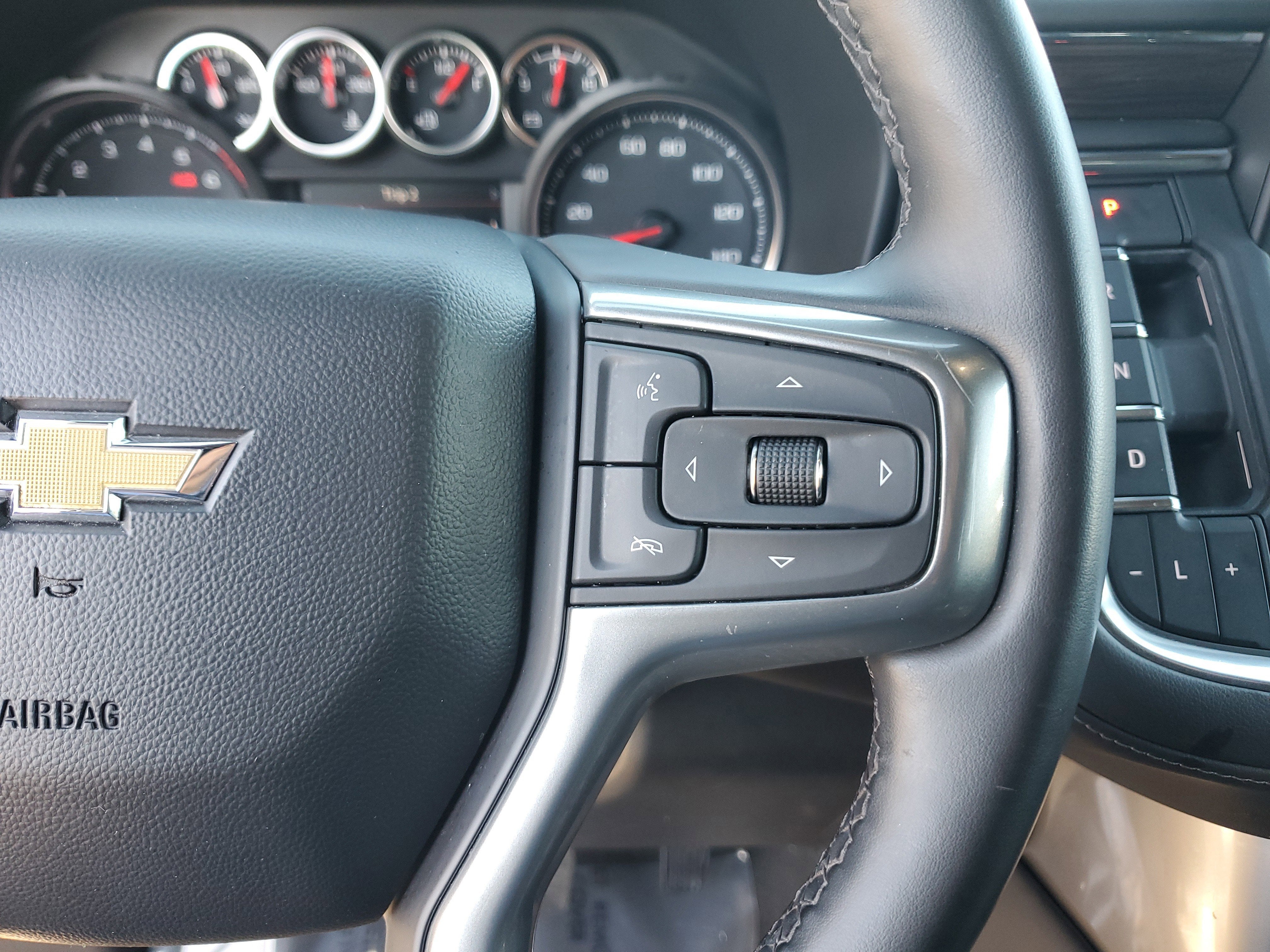 2023 Chevrolet Suburban LS