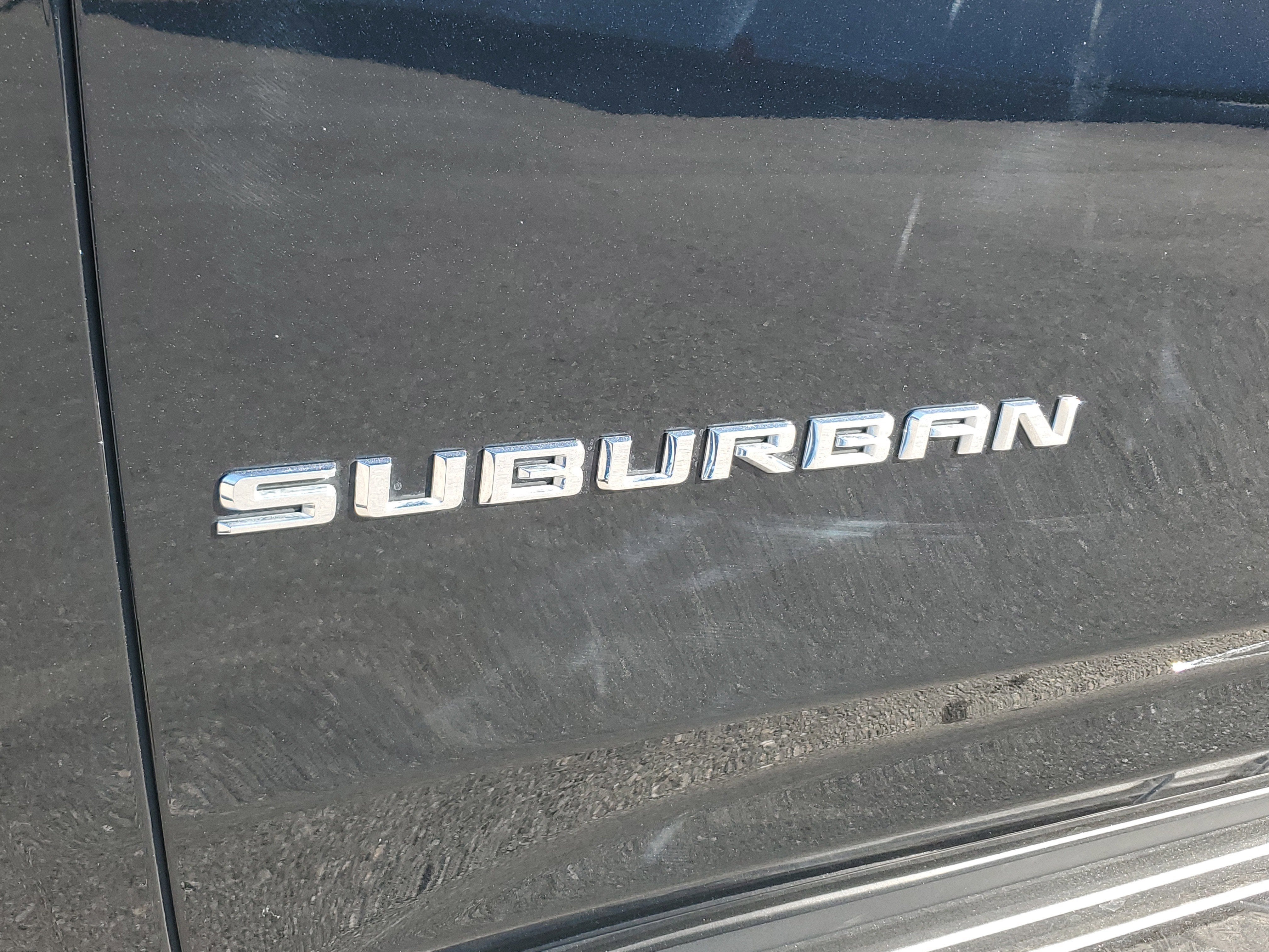 2023 Chevrolet Suburban LS