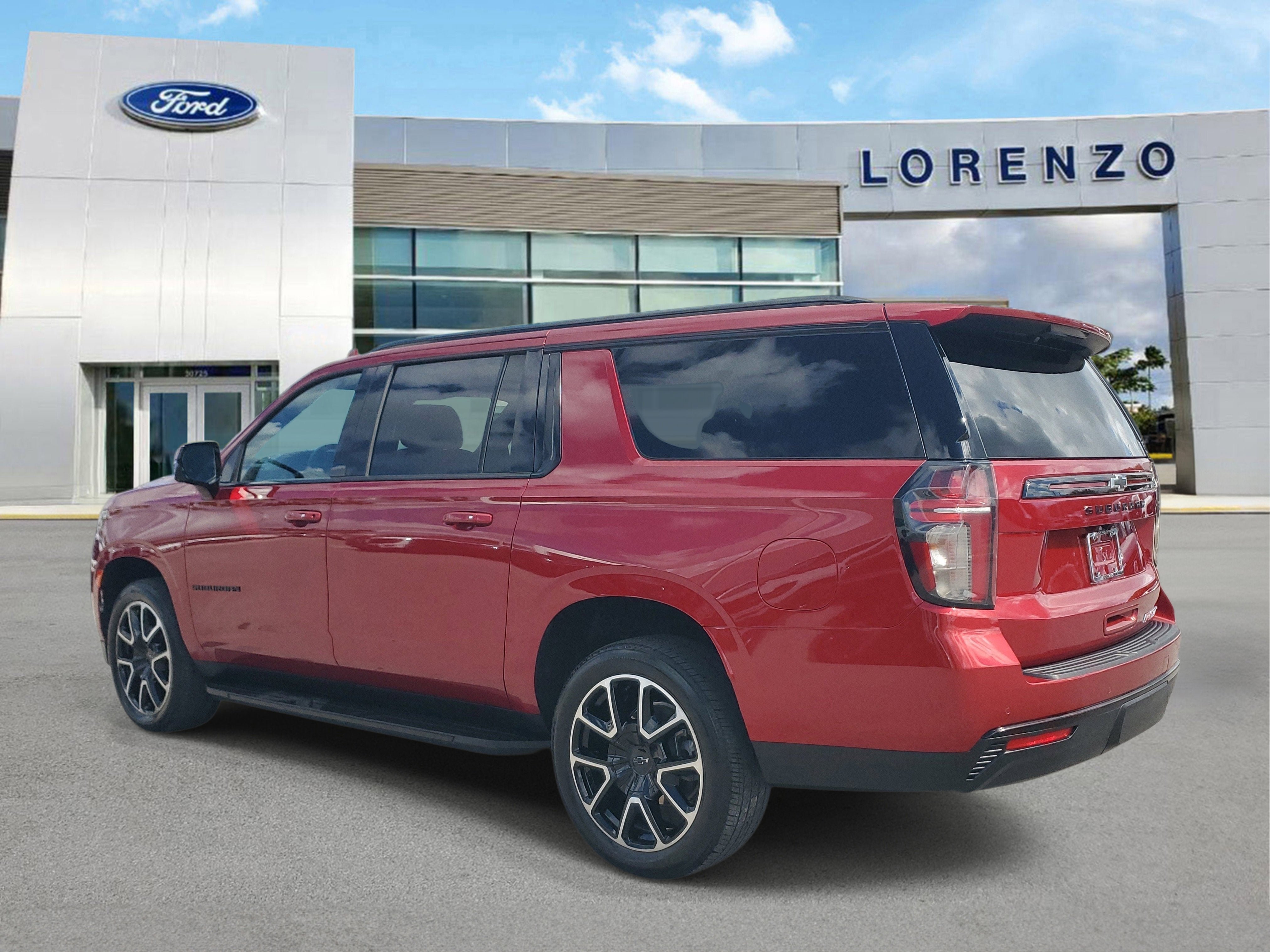 2024 Chevrolet Suburban RST