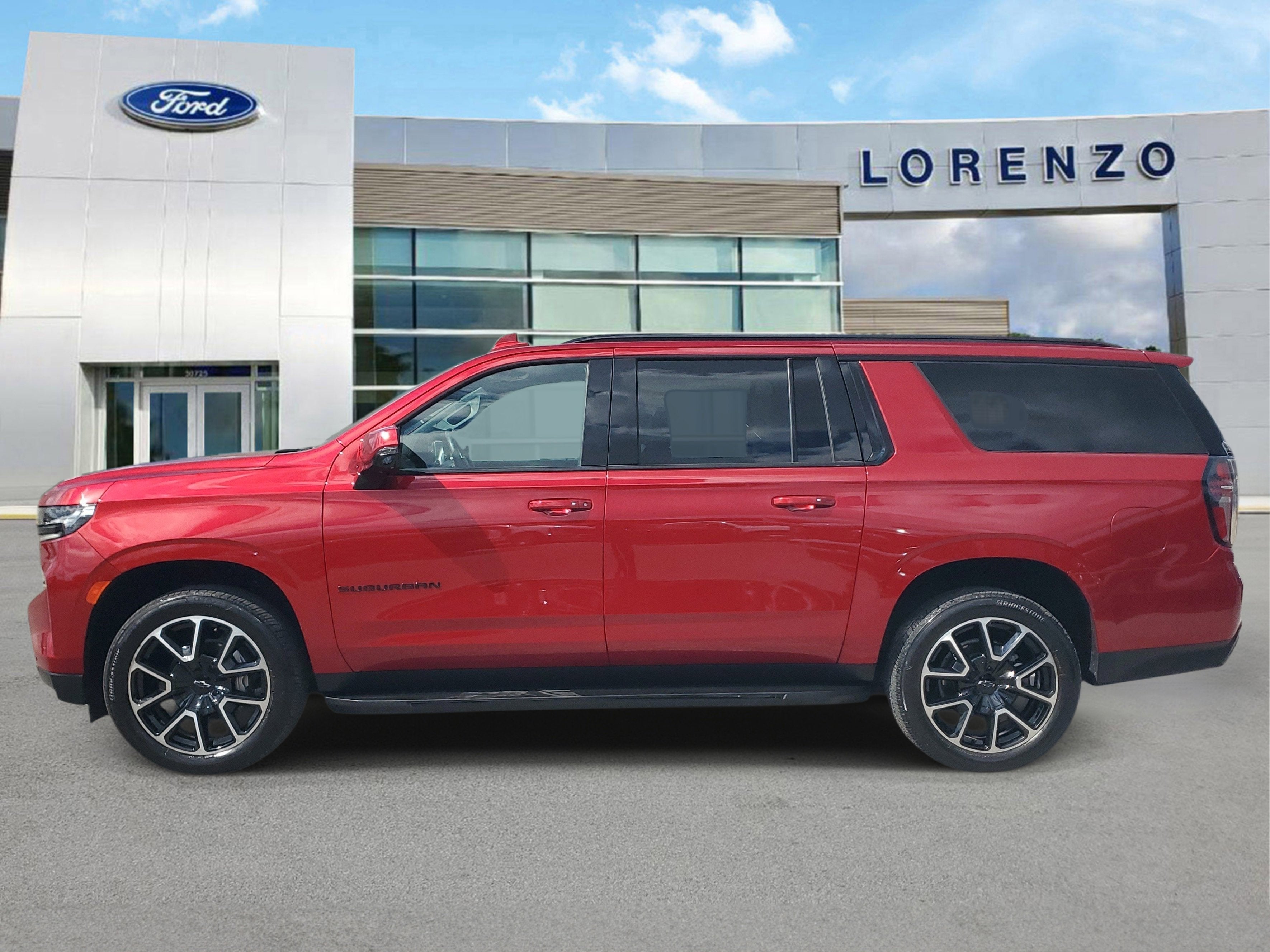 2024 Chevrolet Suburban RST