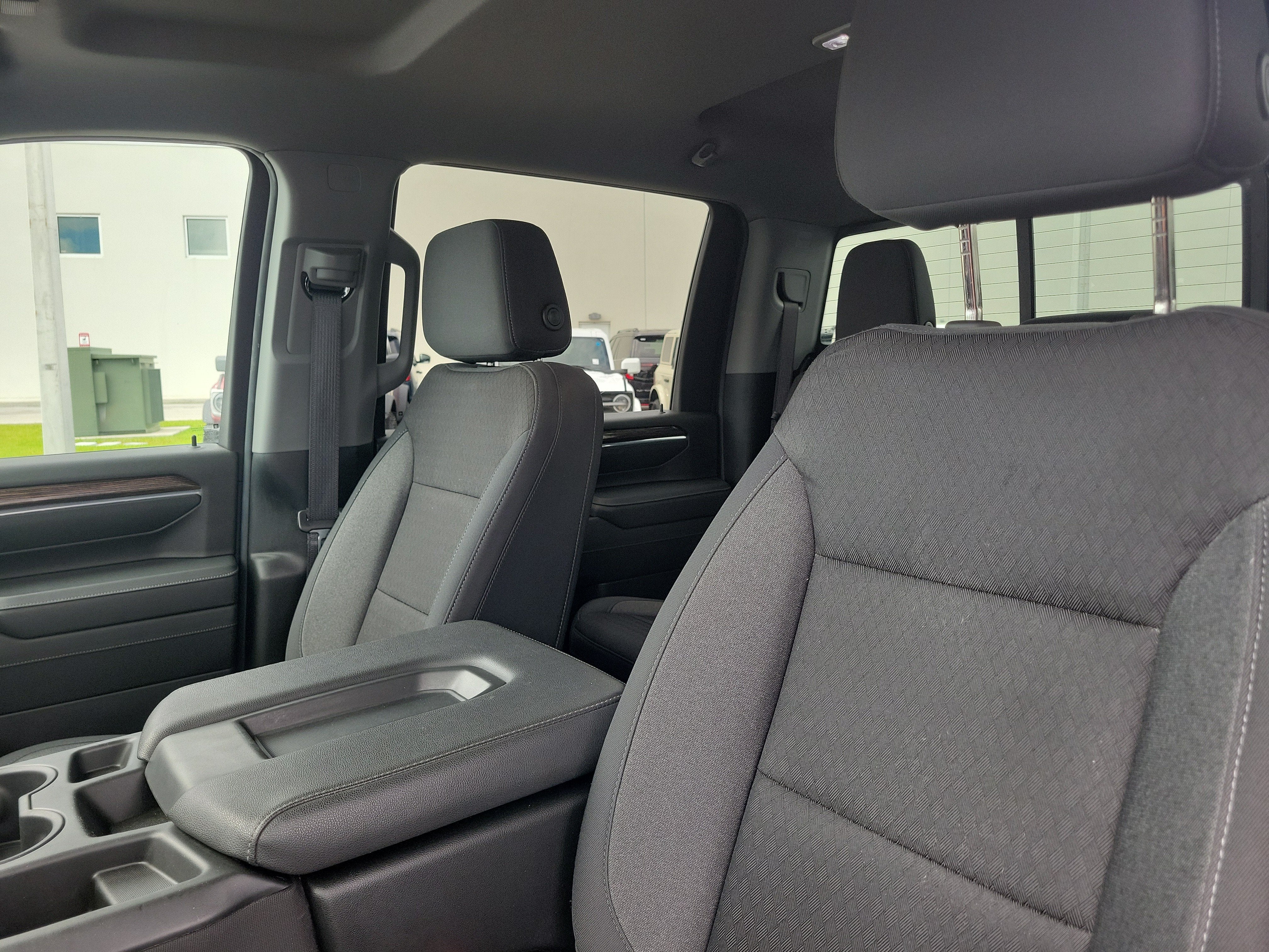 2024 GMC Sierra 2500HD SLE 4WD