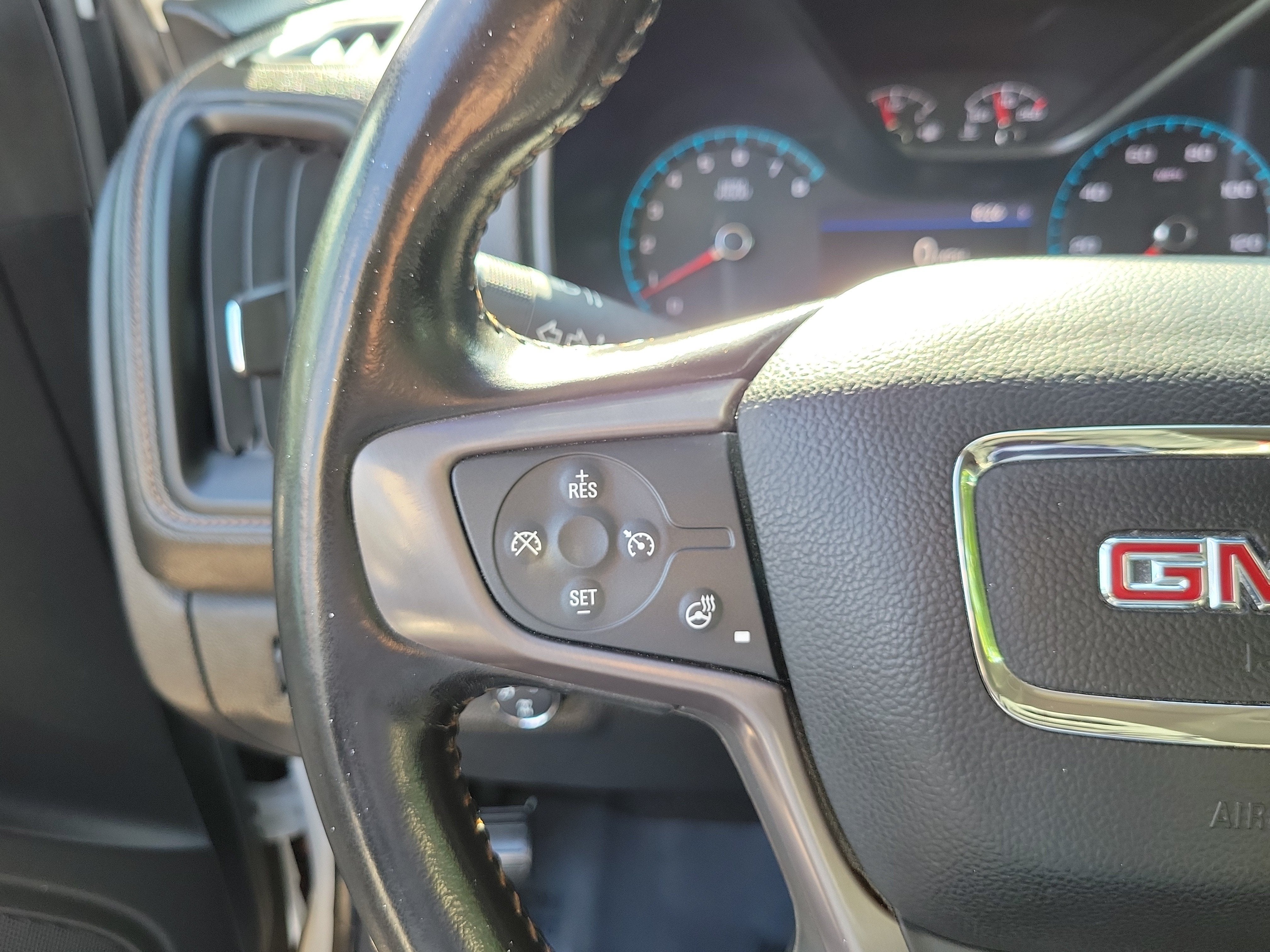 2021 GMC Canyon 4WD AT4 w/Leather