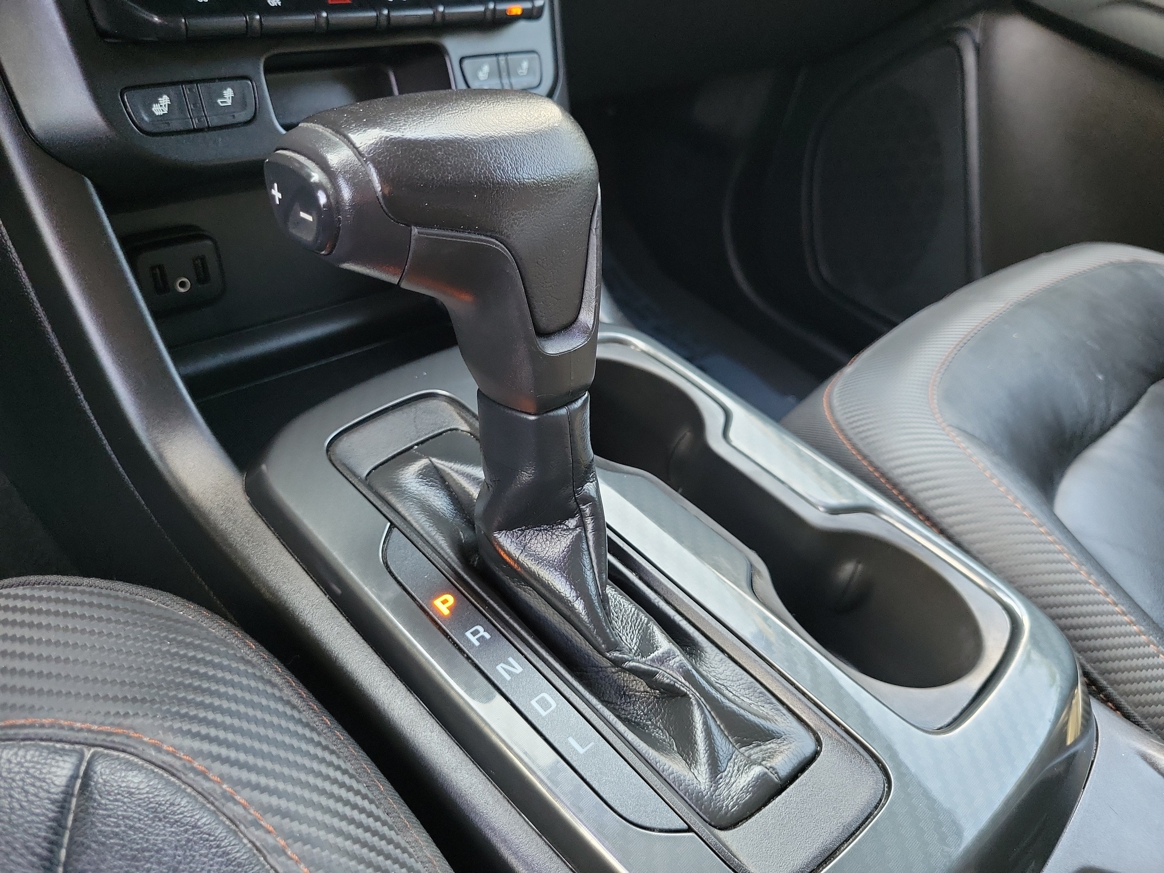 2021 GMC Canyon 4WD AT4 w/Leather