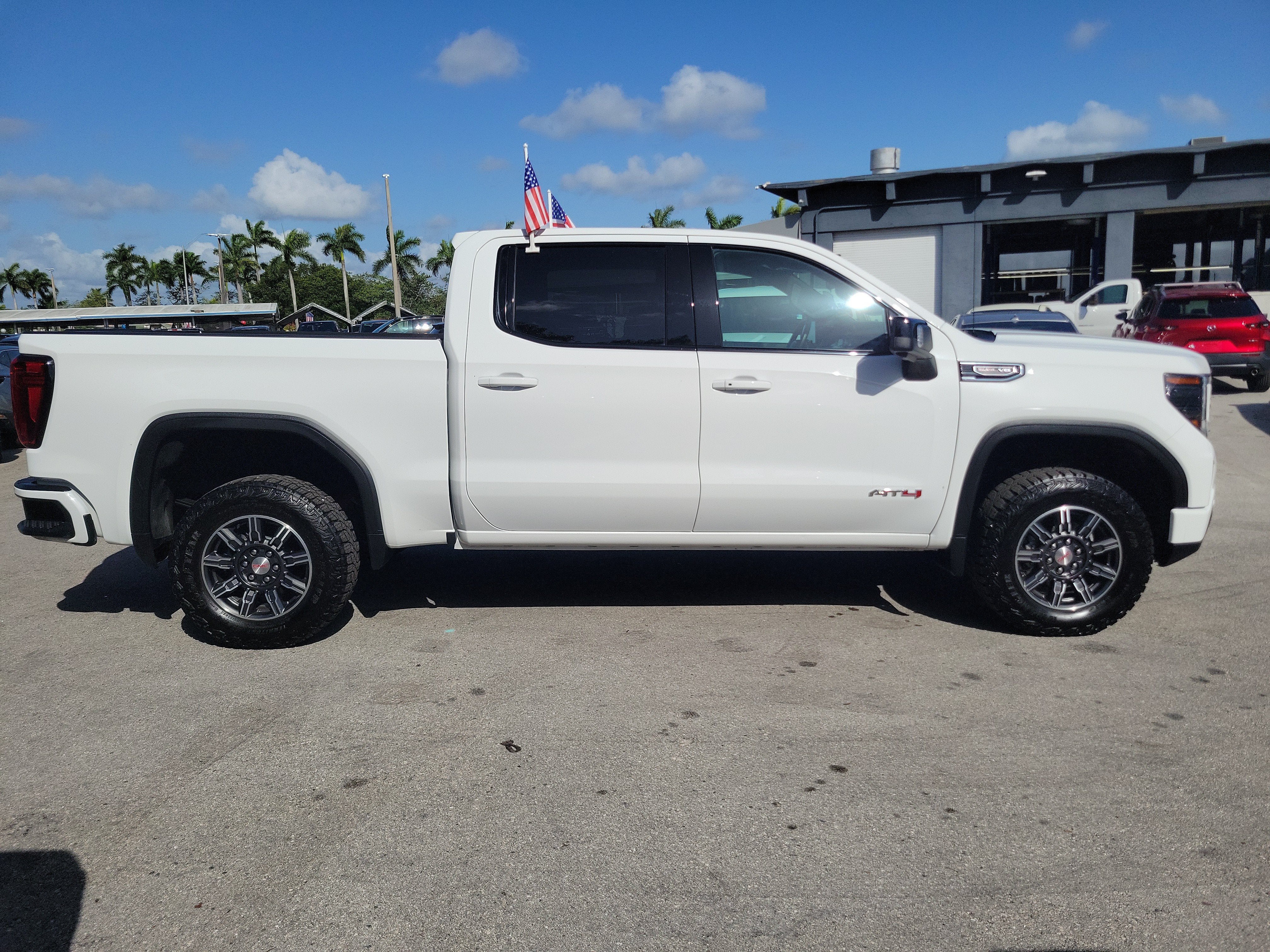 2025 GMC Sierra 1500 AT4 4WD