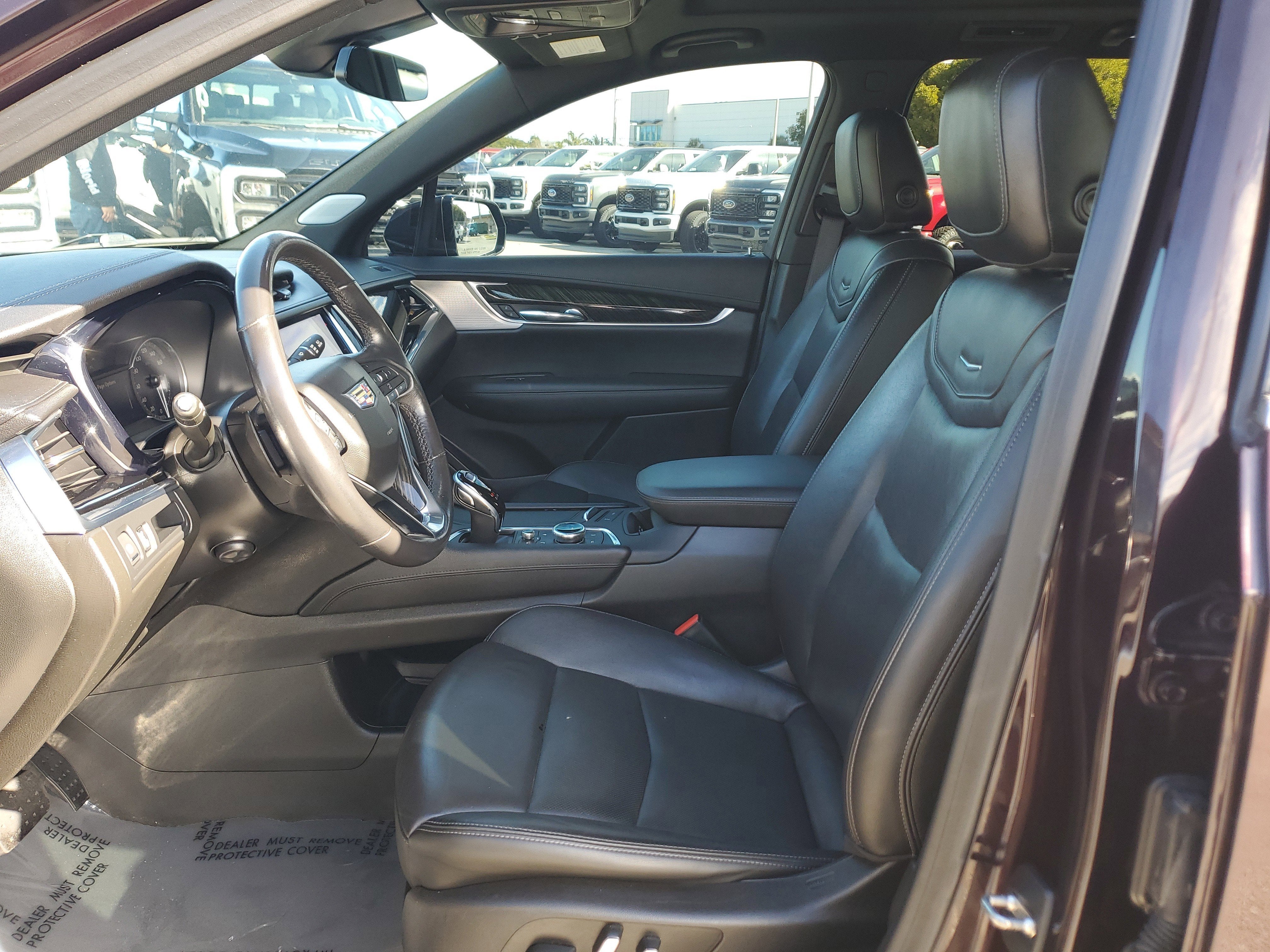 2021 Cadillac XT6 Premium Luxury