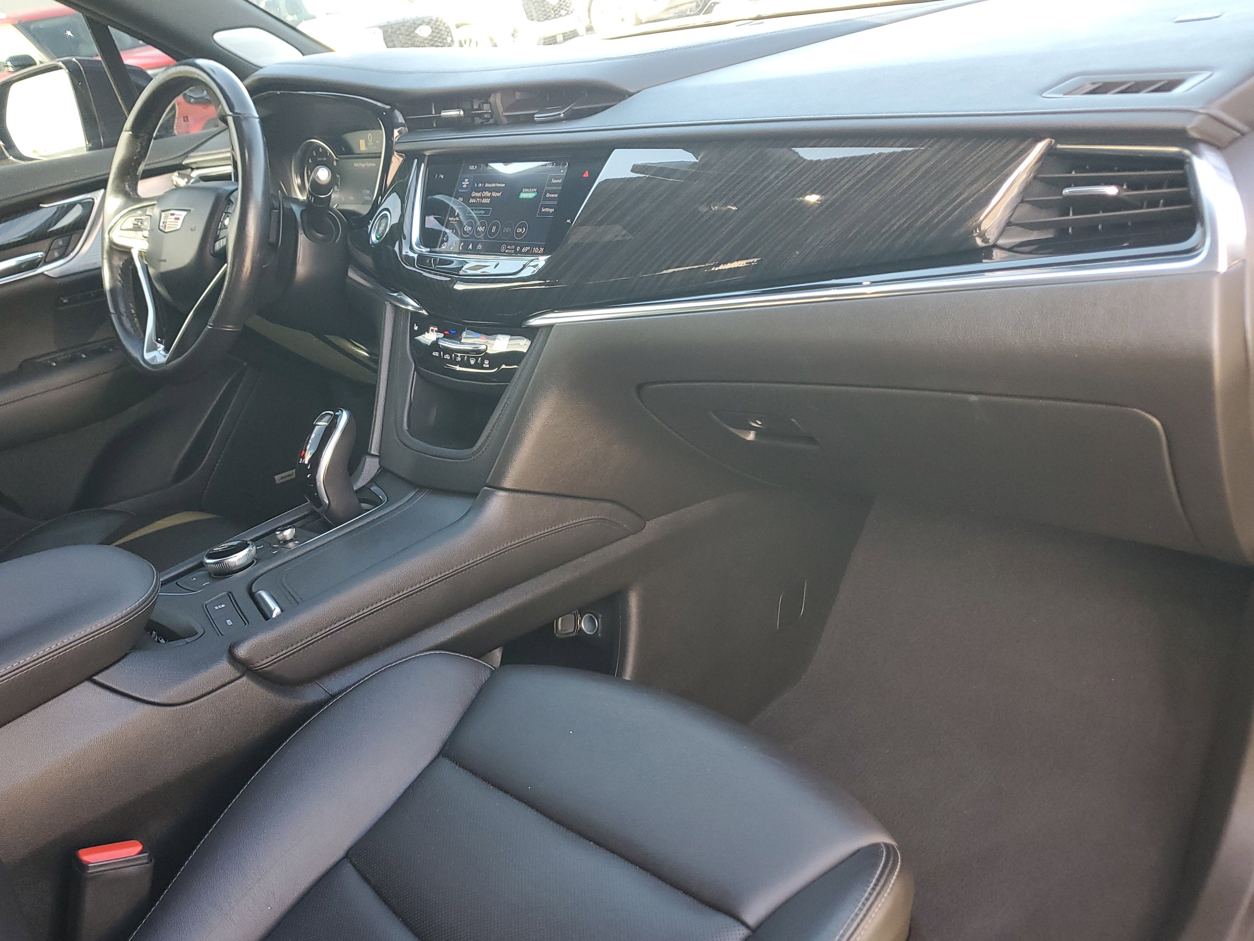 2021 Cadillac XT6 Premium Luxury